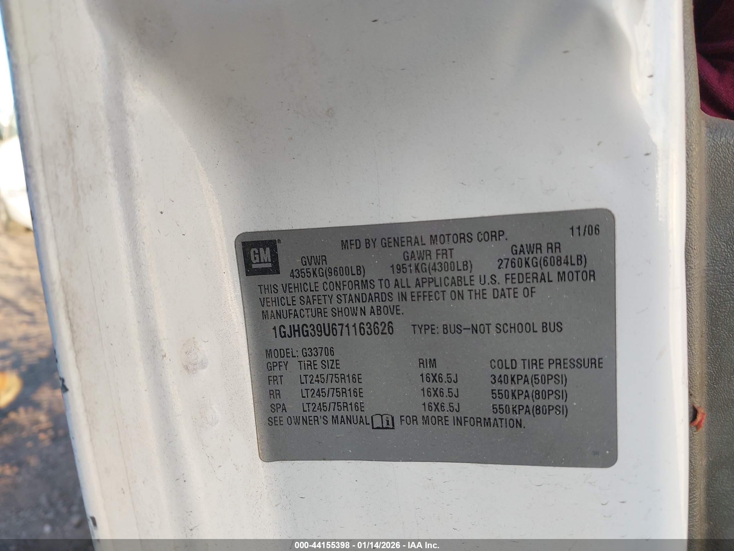 GMC SAVANA image 9