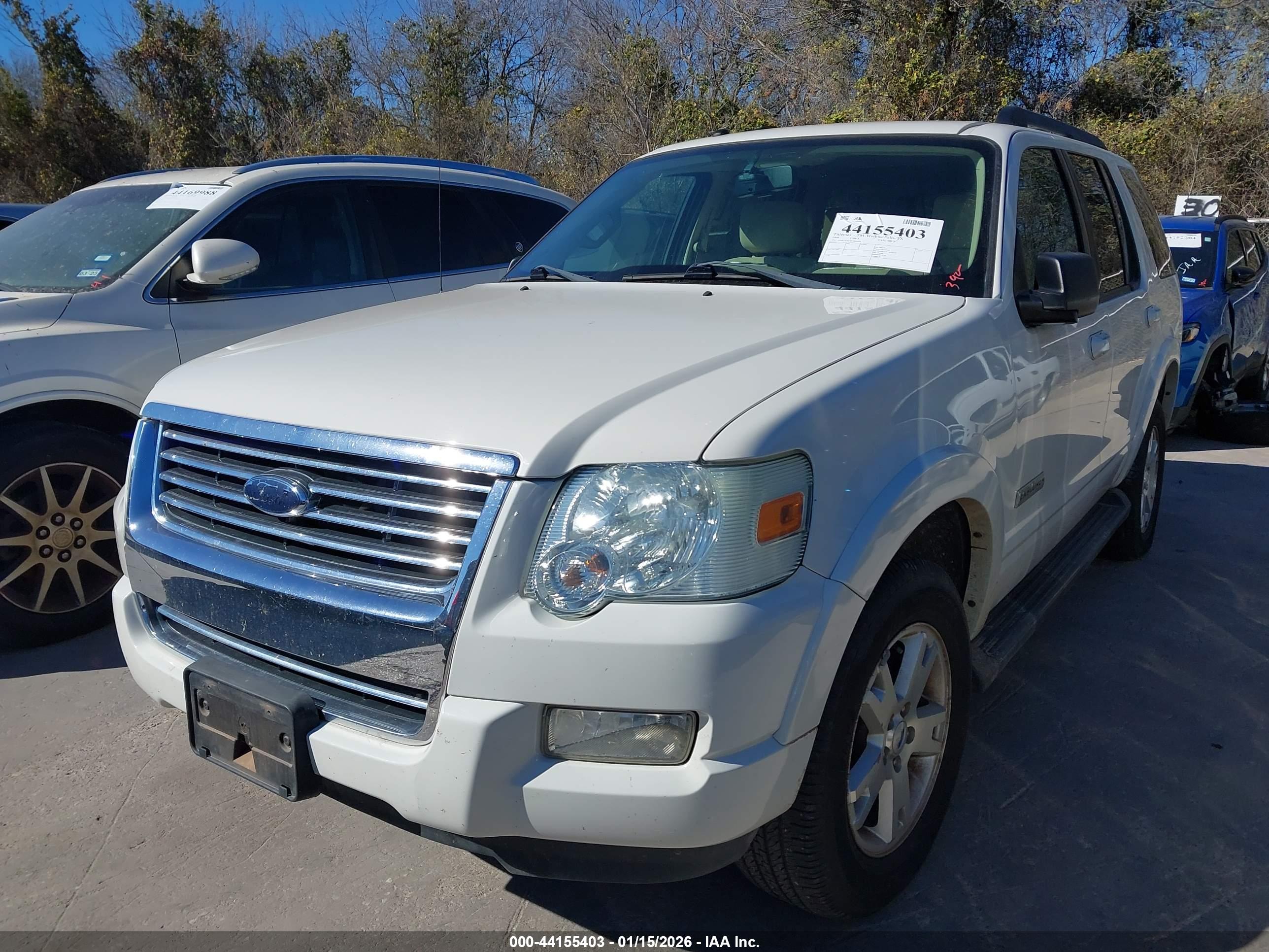 FORD EXPLORER image 2