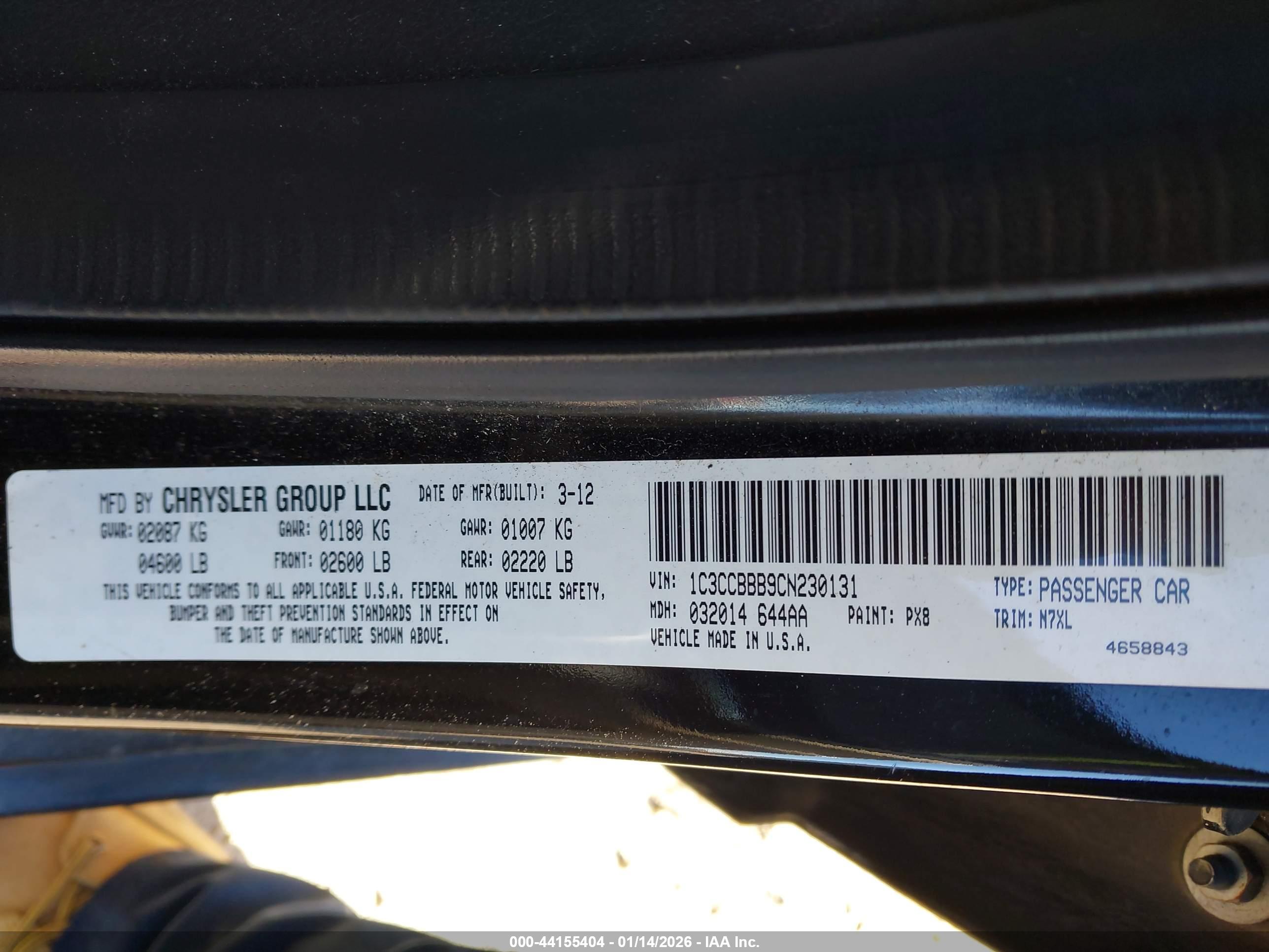 CHRYSLER 200 image 9