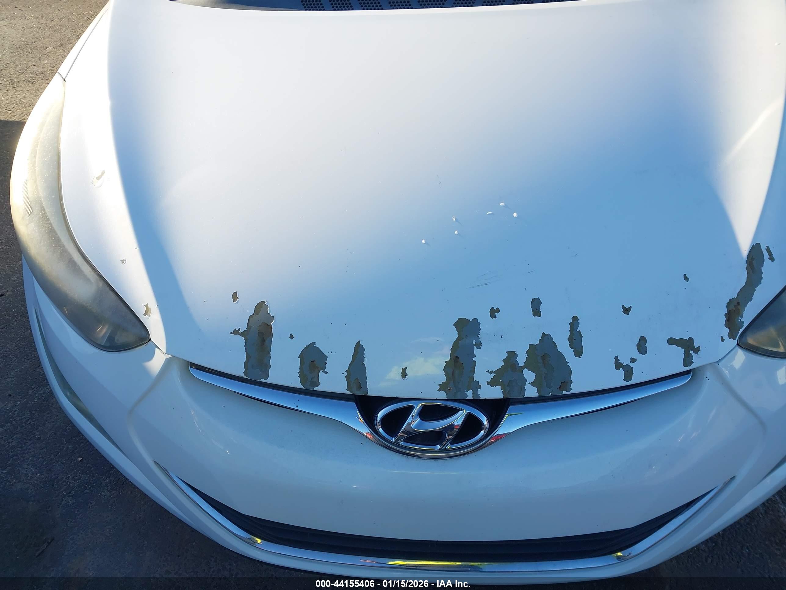 HYUNDAI ELANTRA image 6