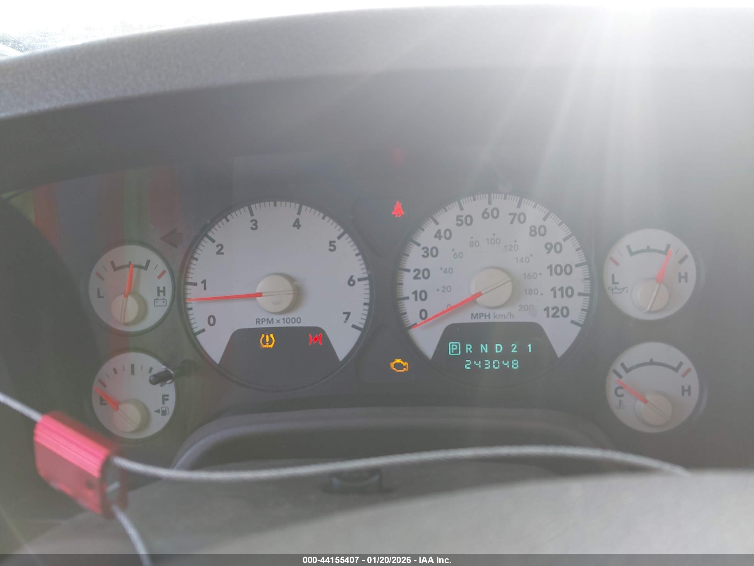 DODGE RAM image 7