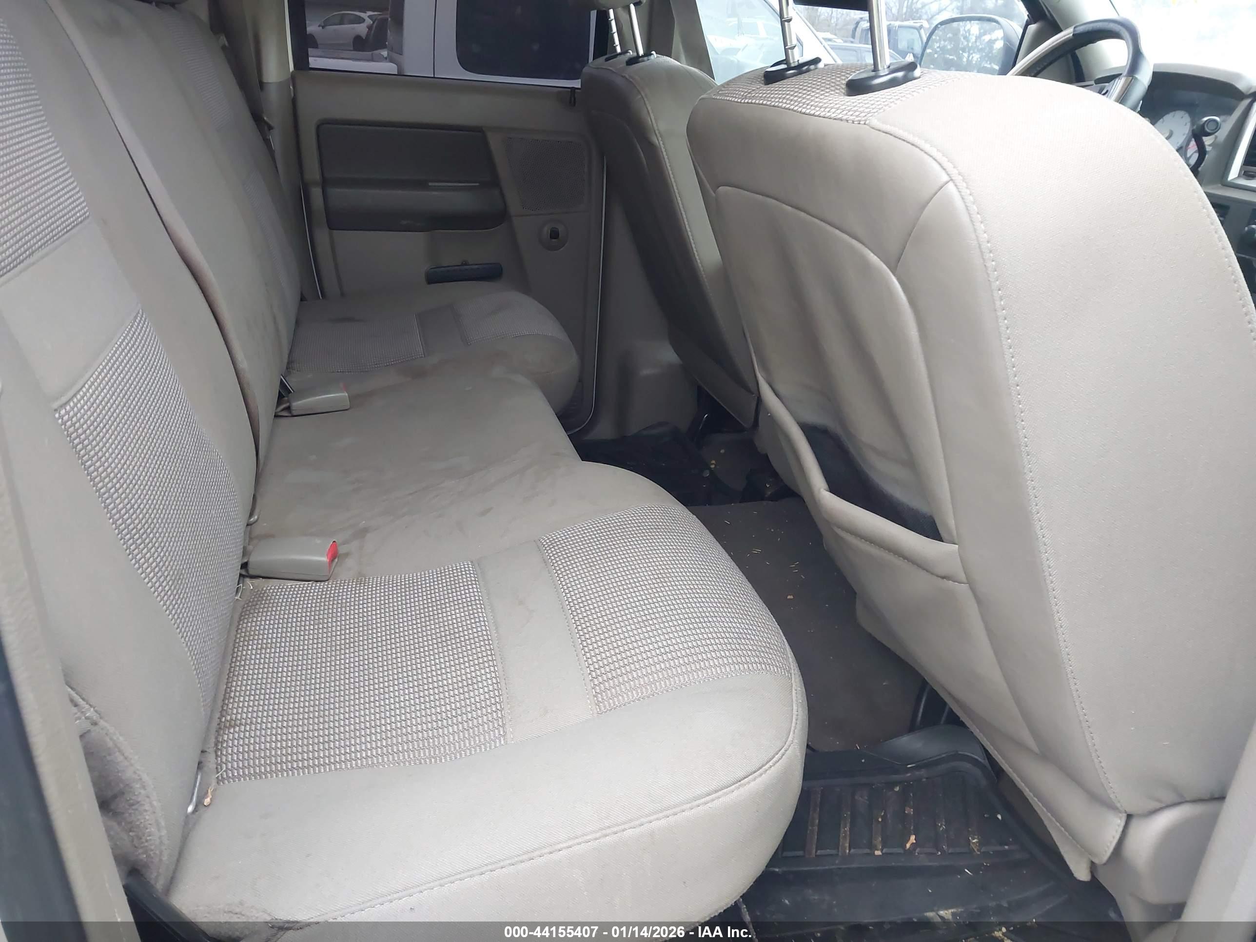 DODGE RAM image 8