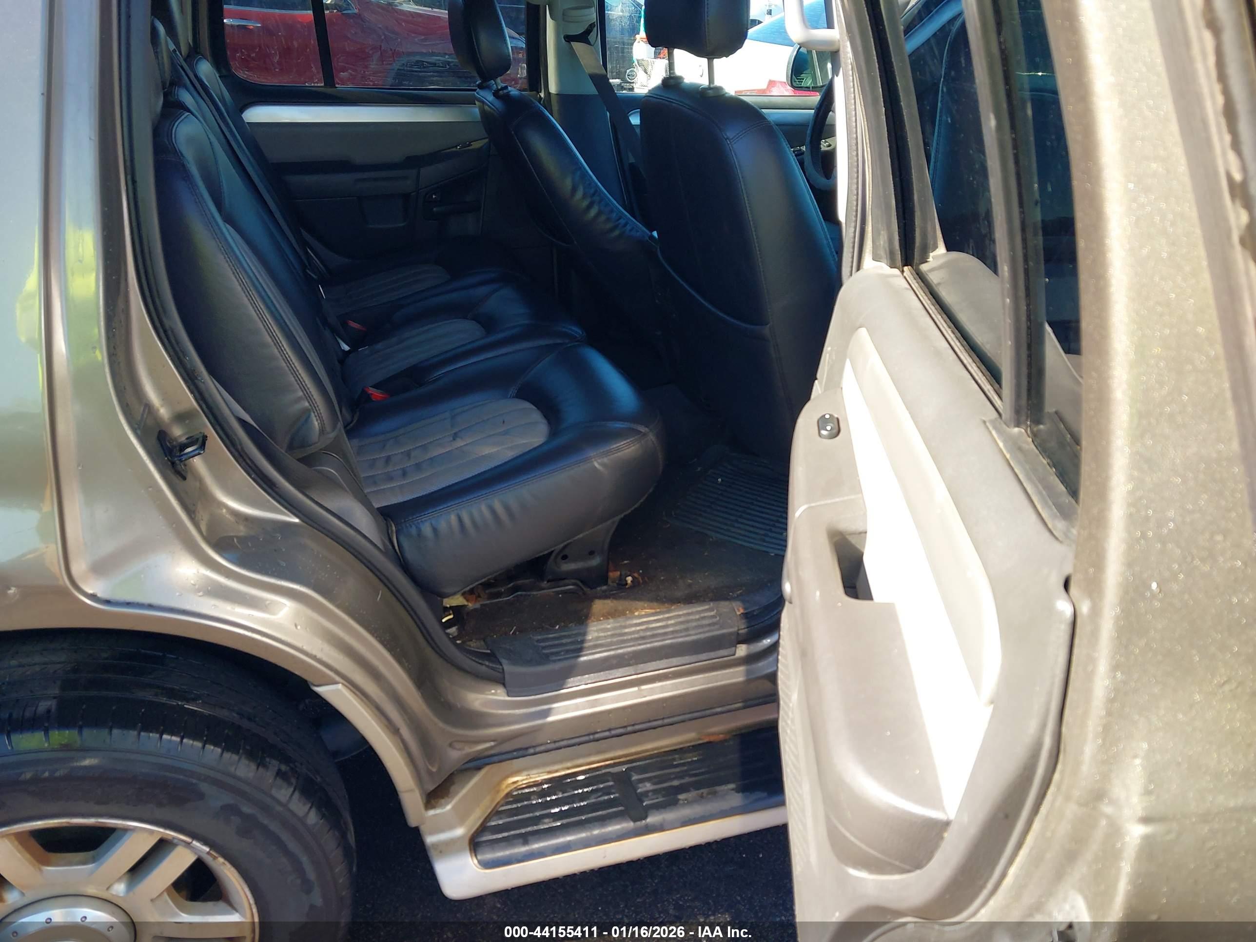 MERCURY MOUNTAINEER image 8