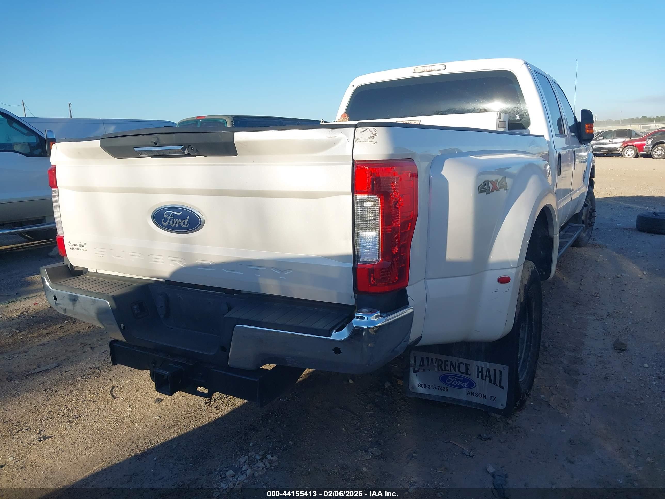 FORD F-350 image 4
