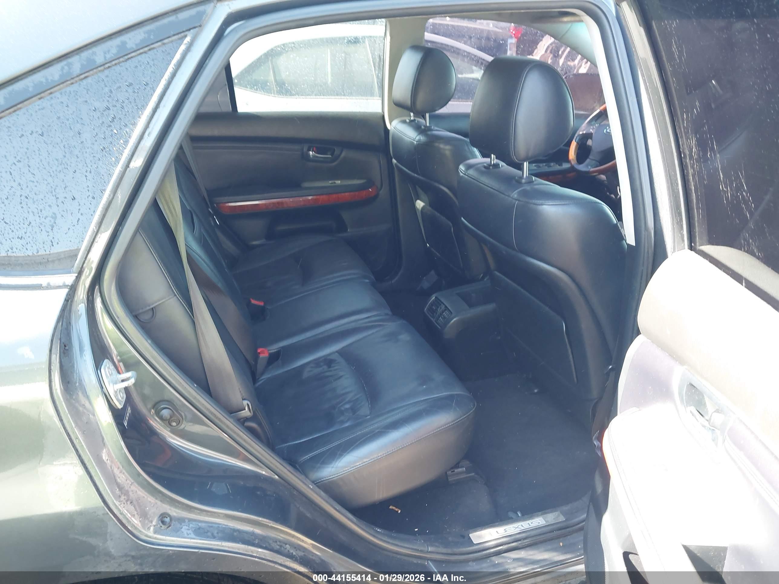 LEXUS RX image 8