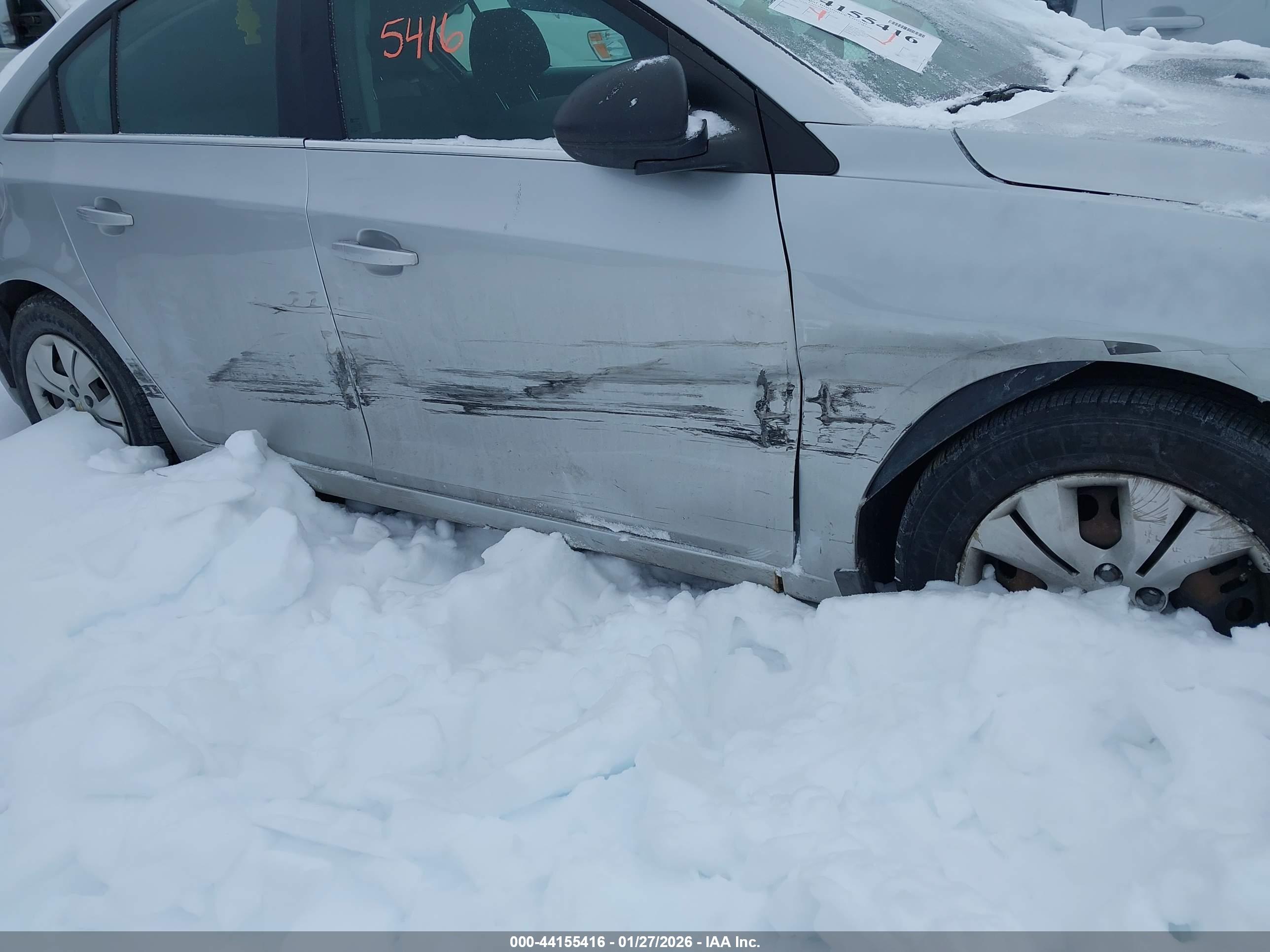 CHEVROLET CRUZE image 6