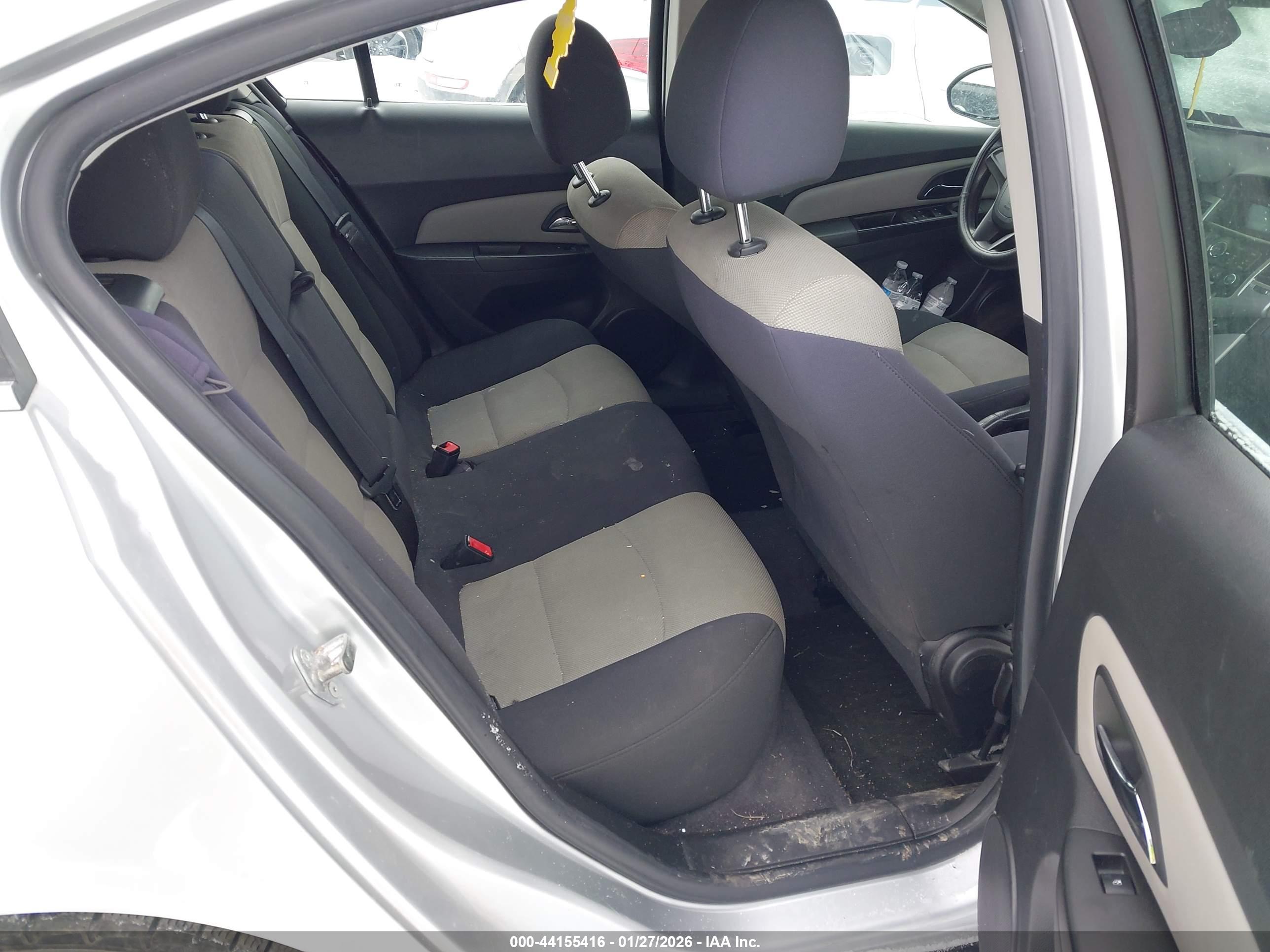 CHEVROLET CRUZE image 8