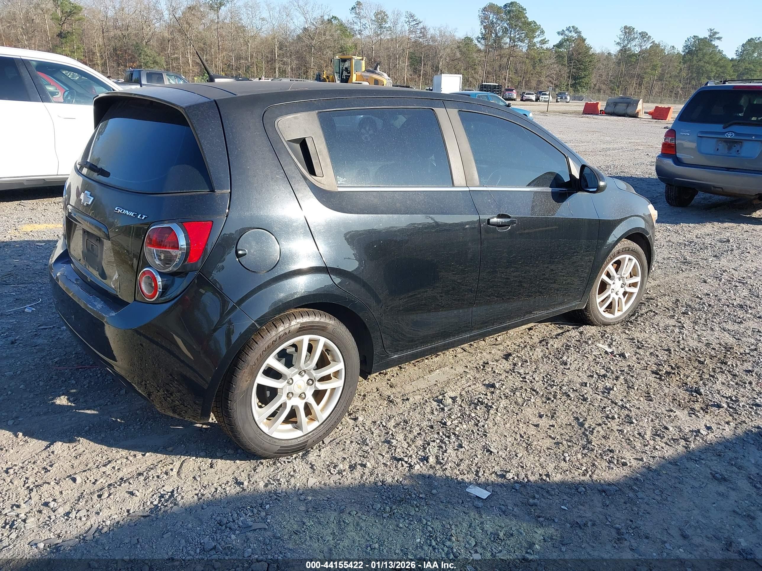 CHEVROLET SONIC image 4