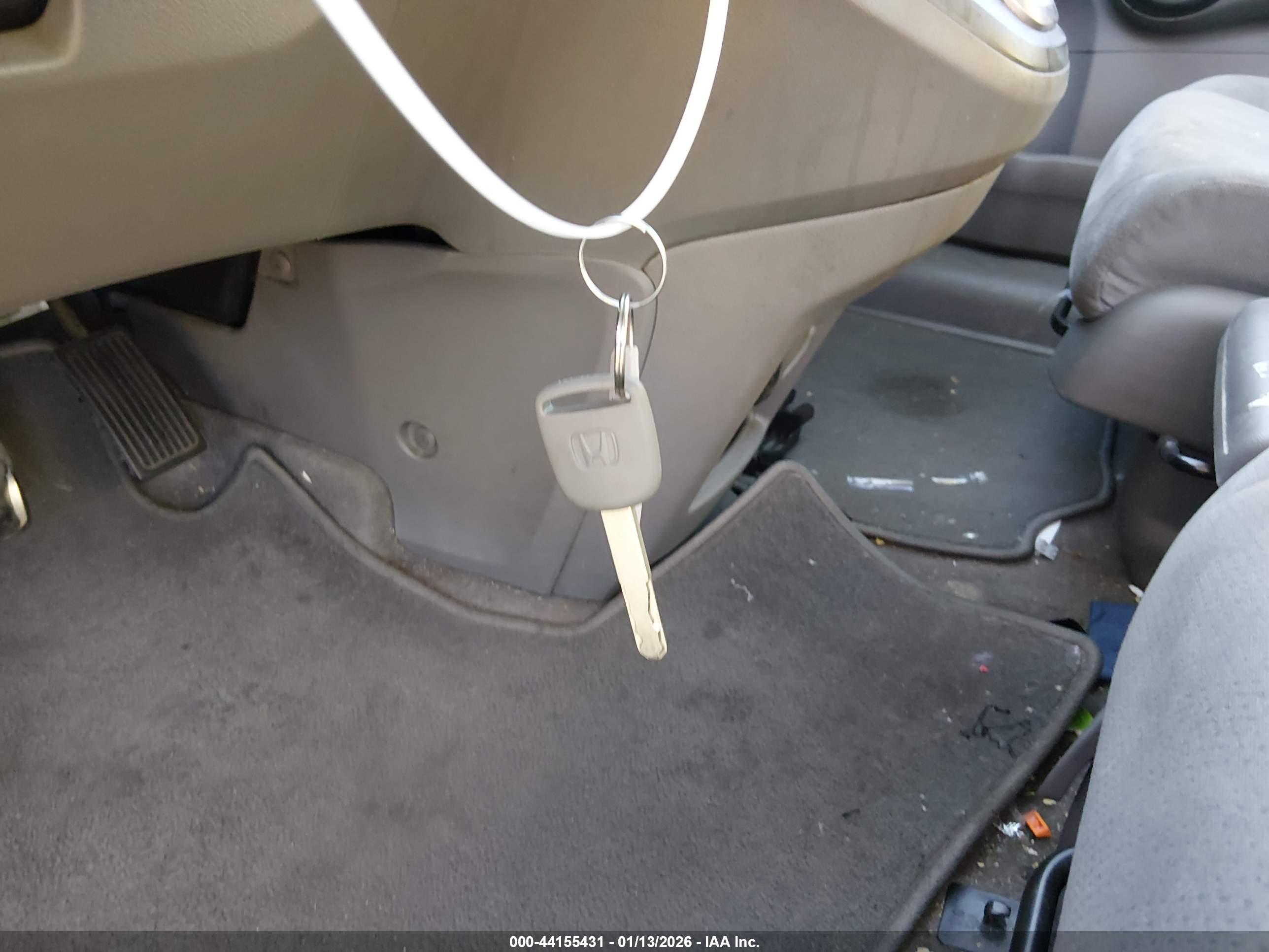 HONDA CR-V image 11