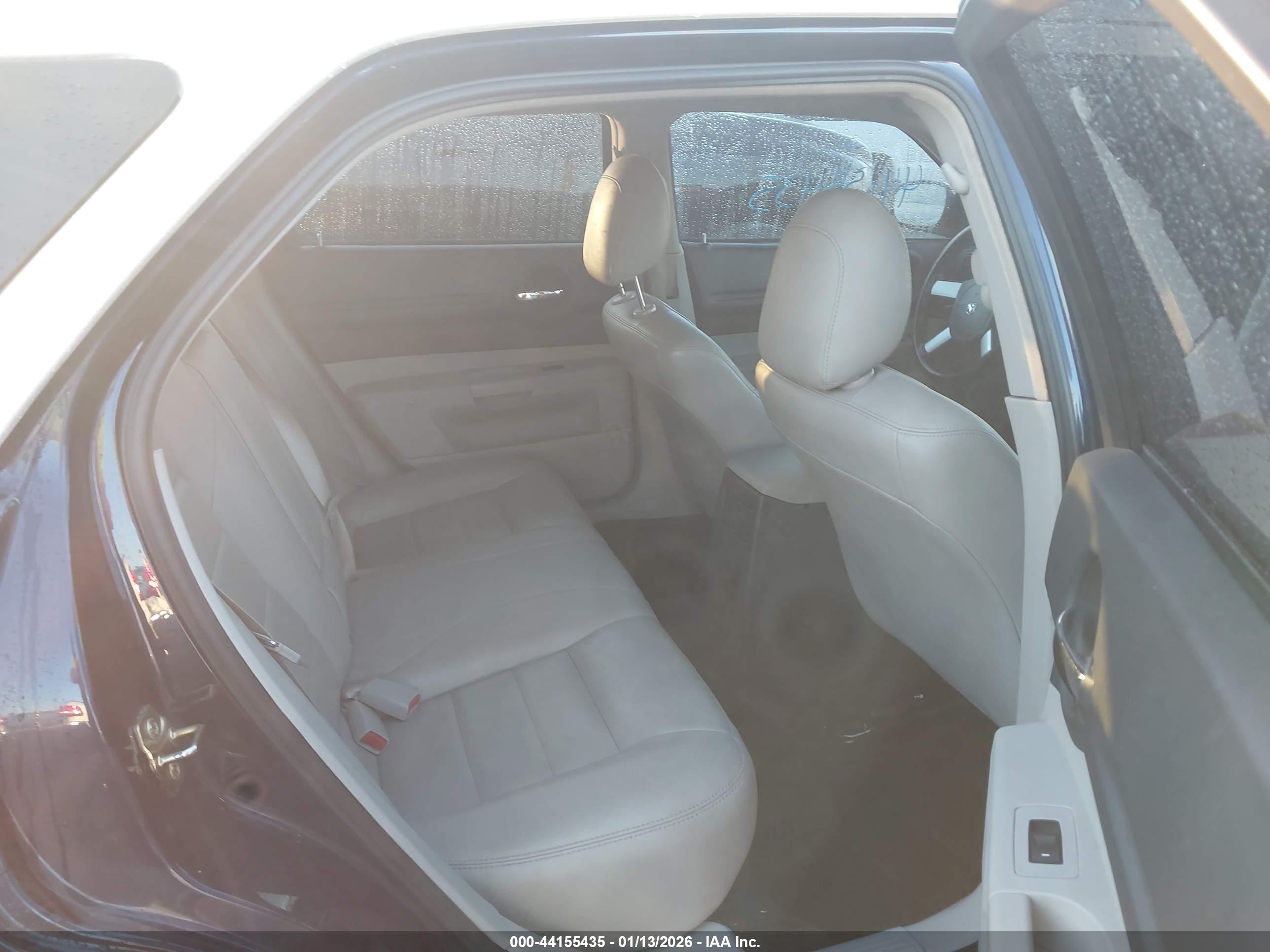 DODGE MAGNUM image 8
