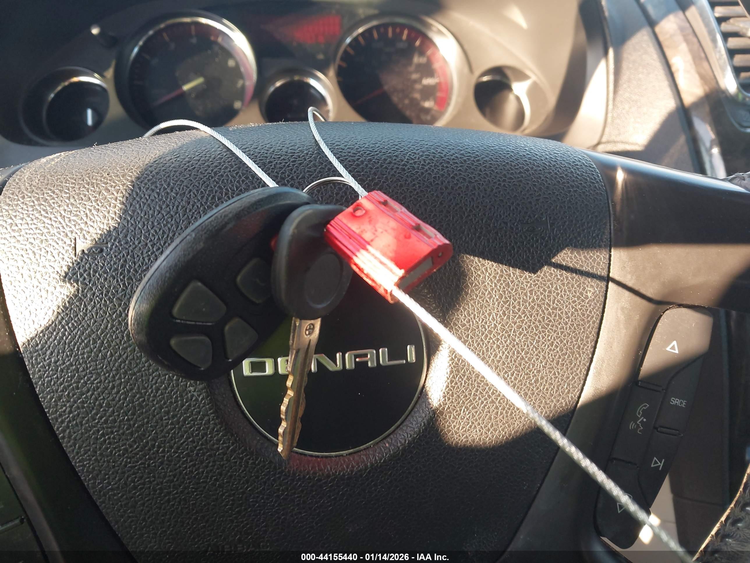 GMC ACADIA image 11