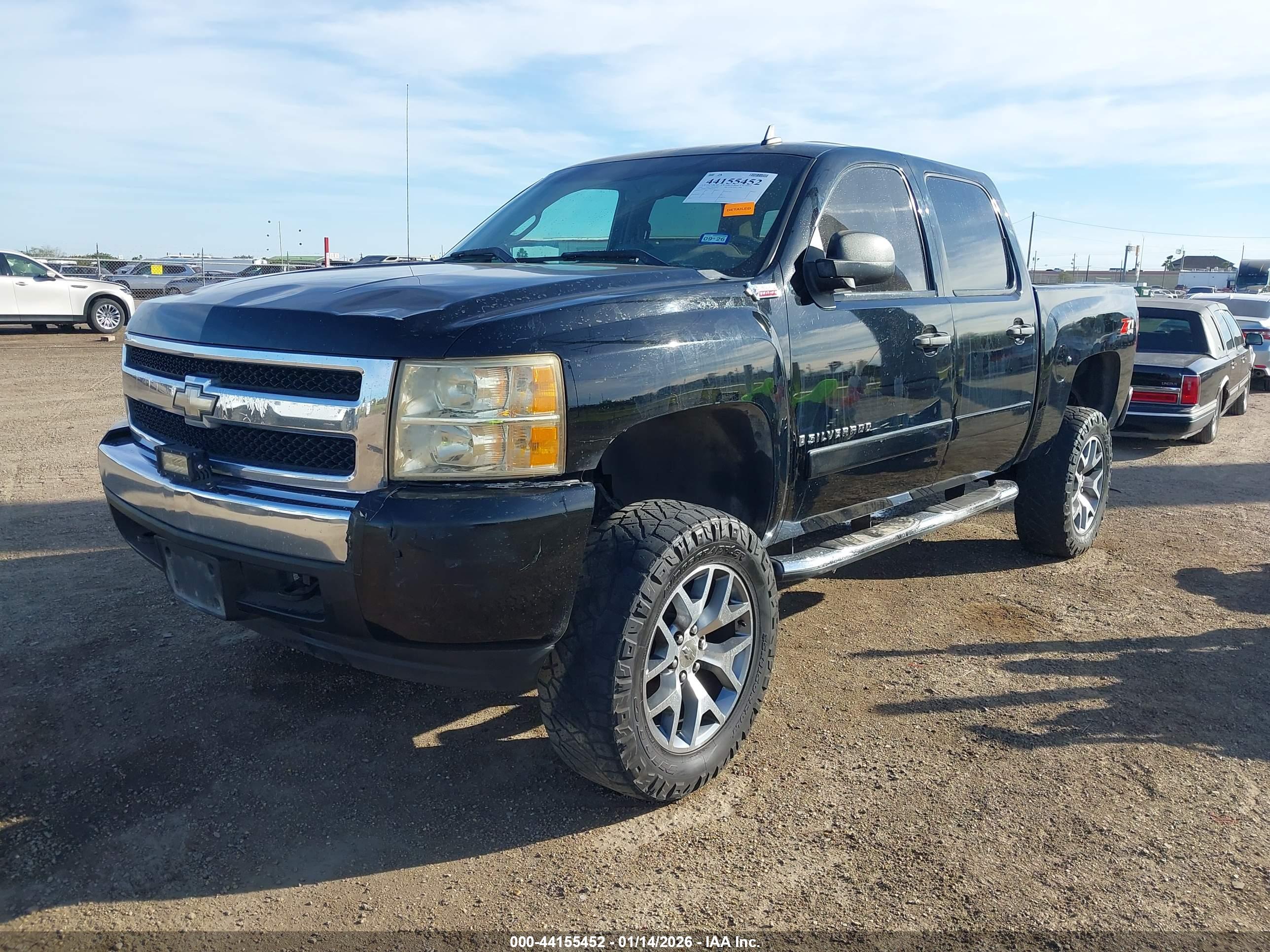 CHEVROLET SILVERADO image 2