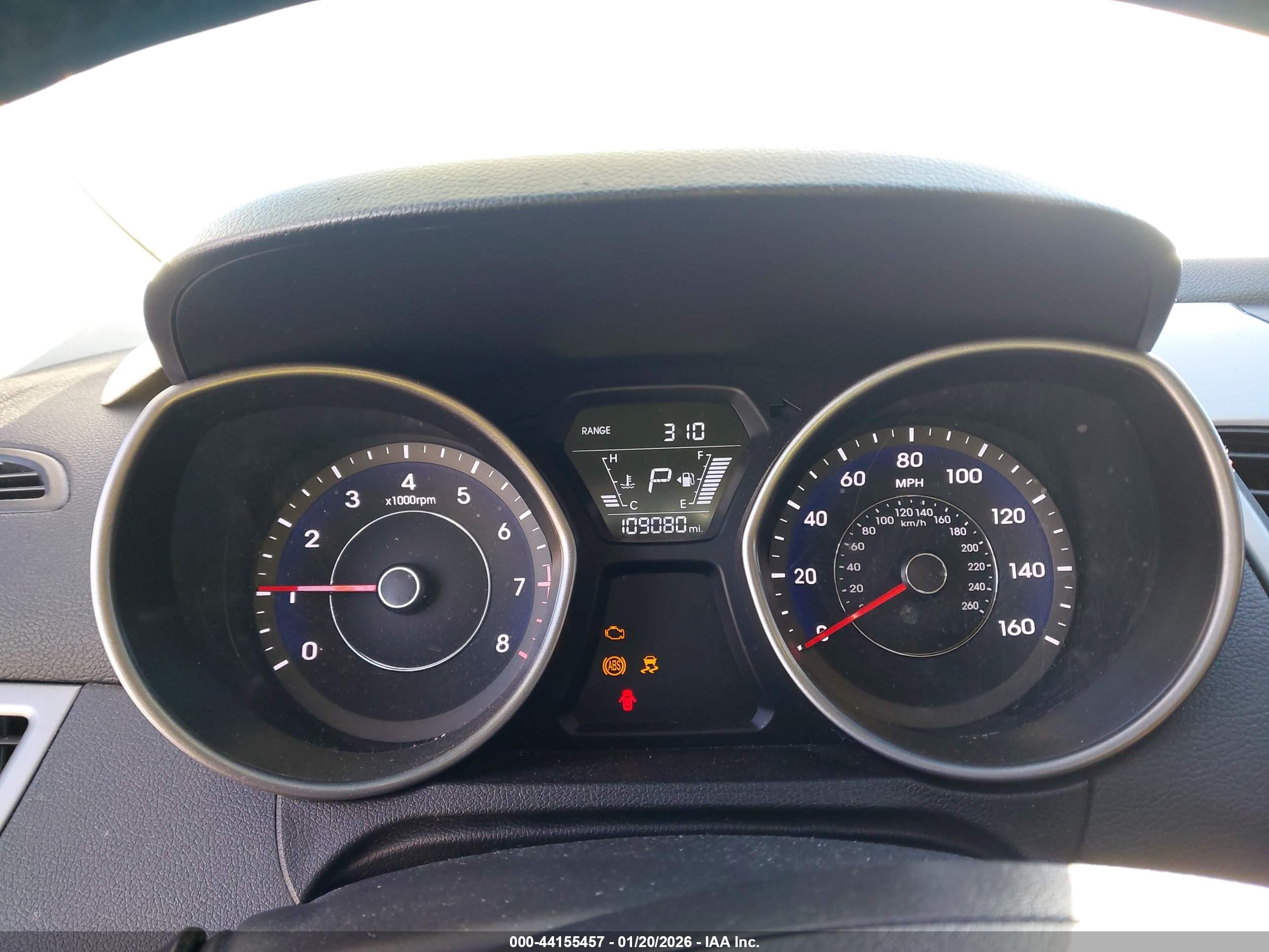 HYUNDAI ELANTRA image 7