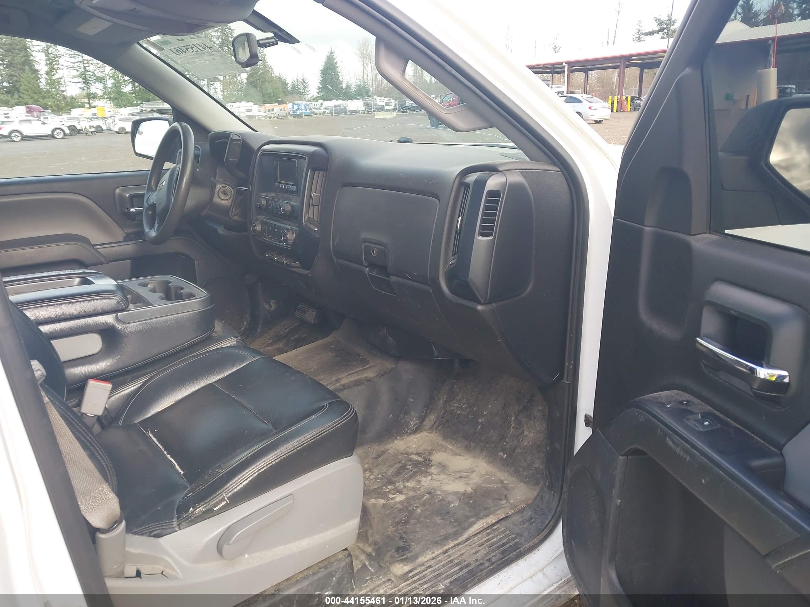CHEVROLET SILVERADO image 5
