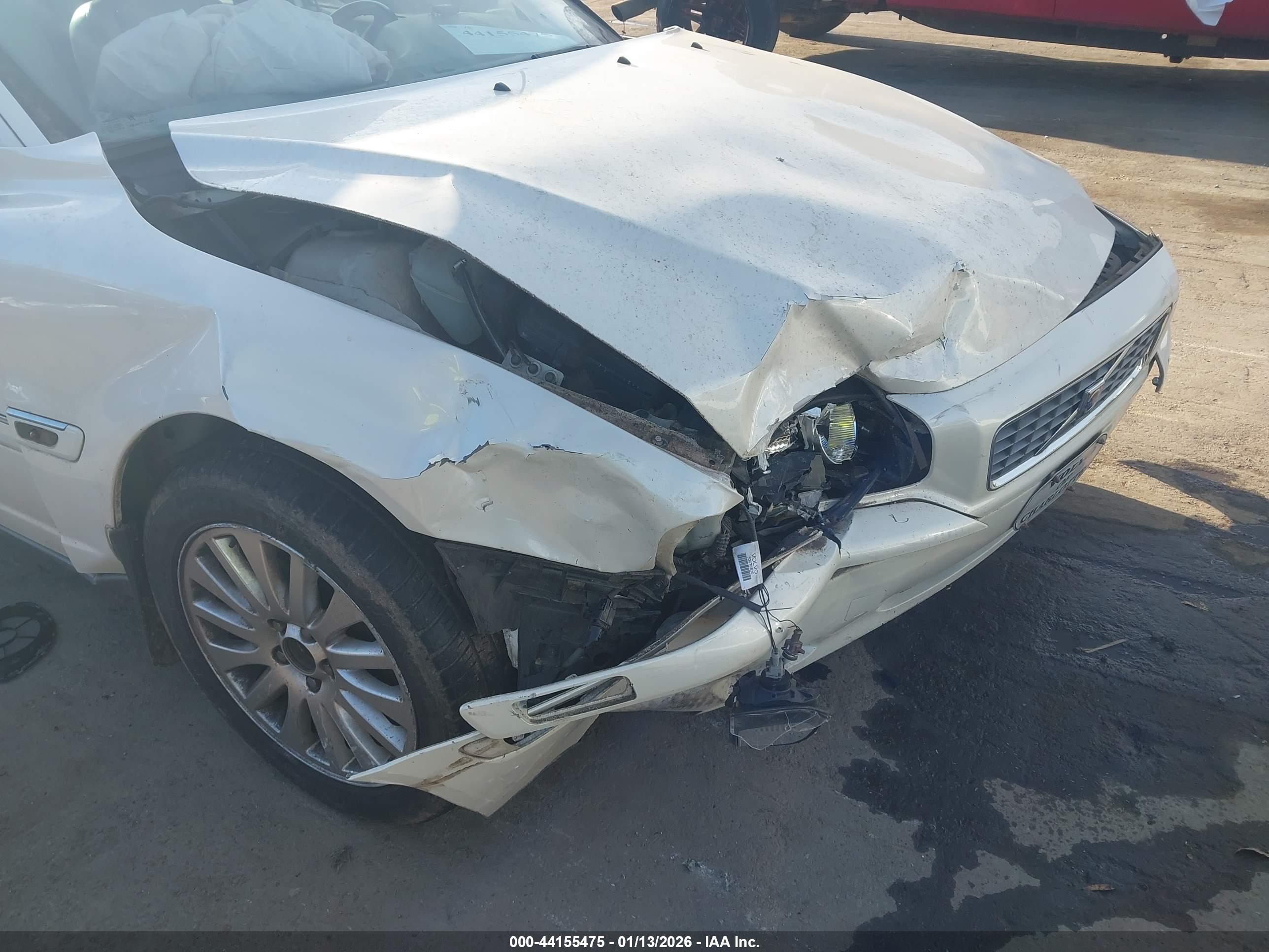 VOLVO S80 image 6