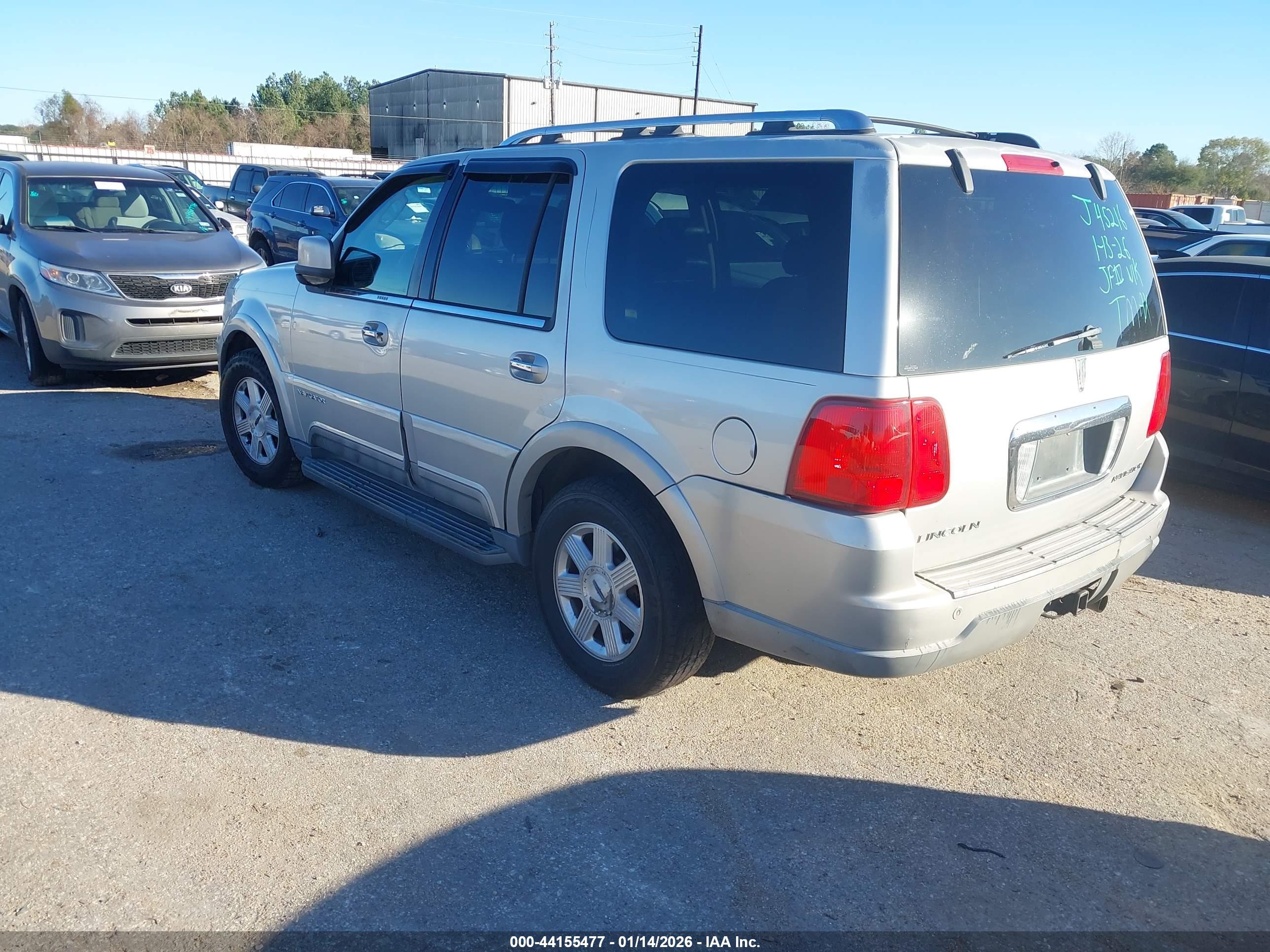 LINCOLN NAVIGATOR image 3