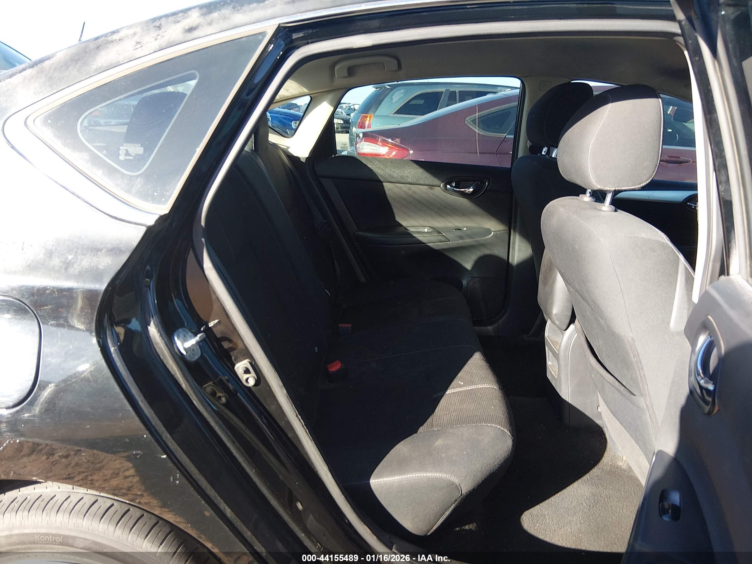 NISSAN SENTRA image 8