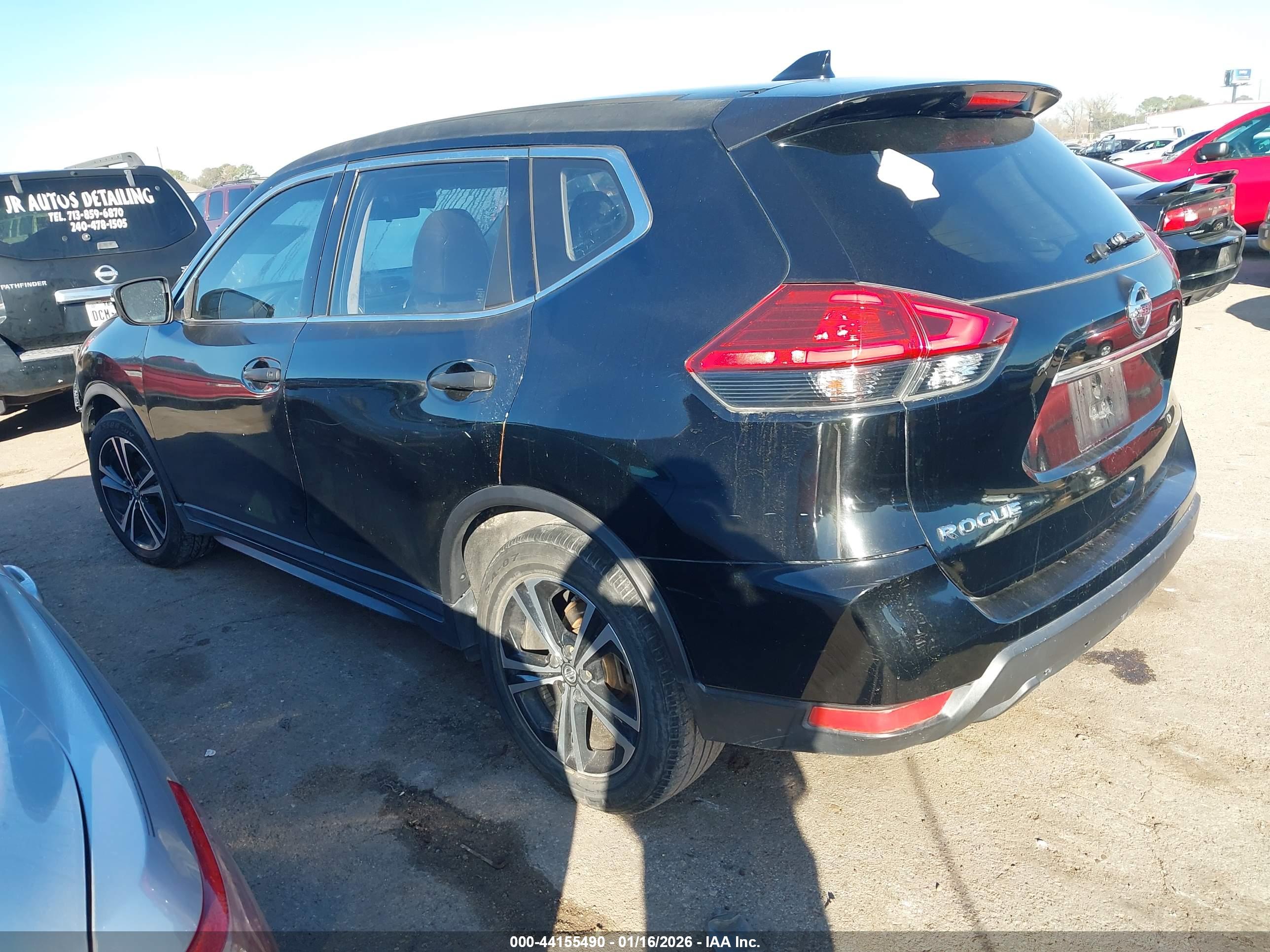 NISSAN ROGUE image 3