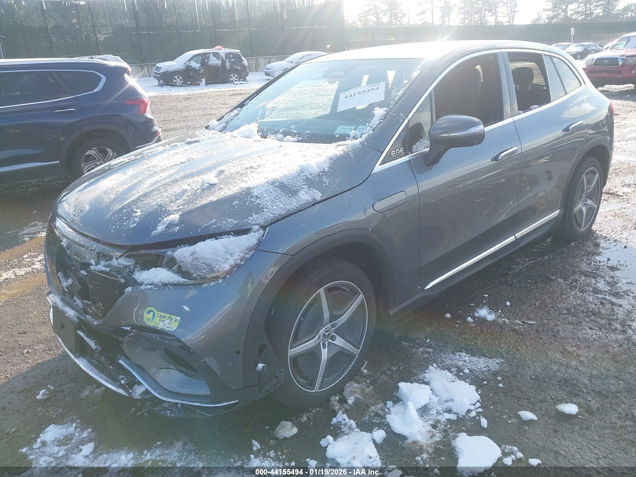 MERCEDES-BENZ EQE image 2