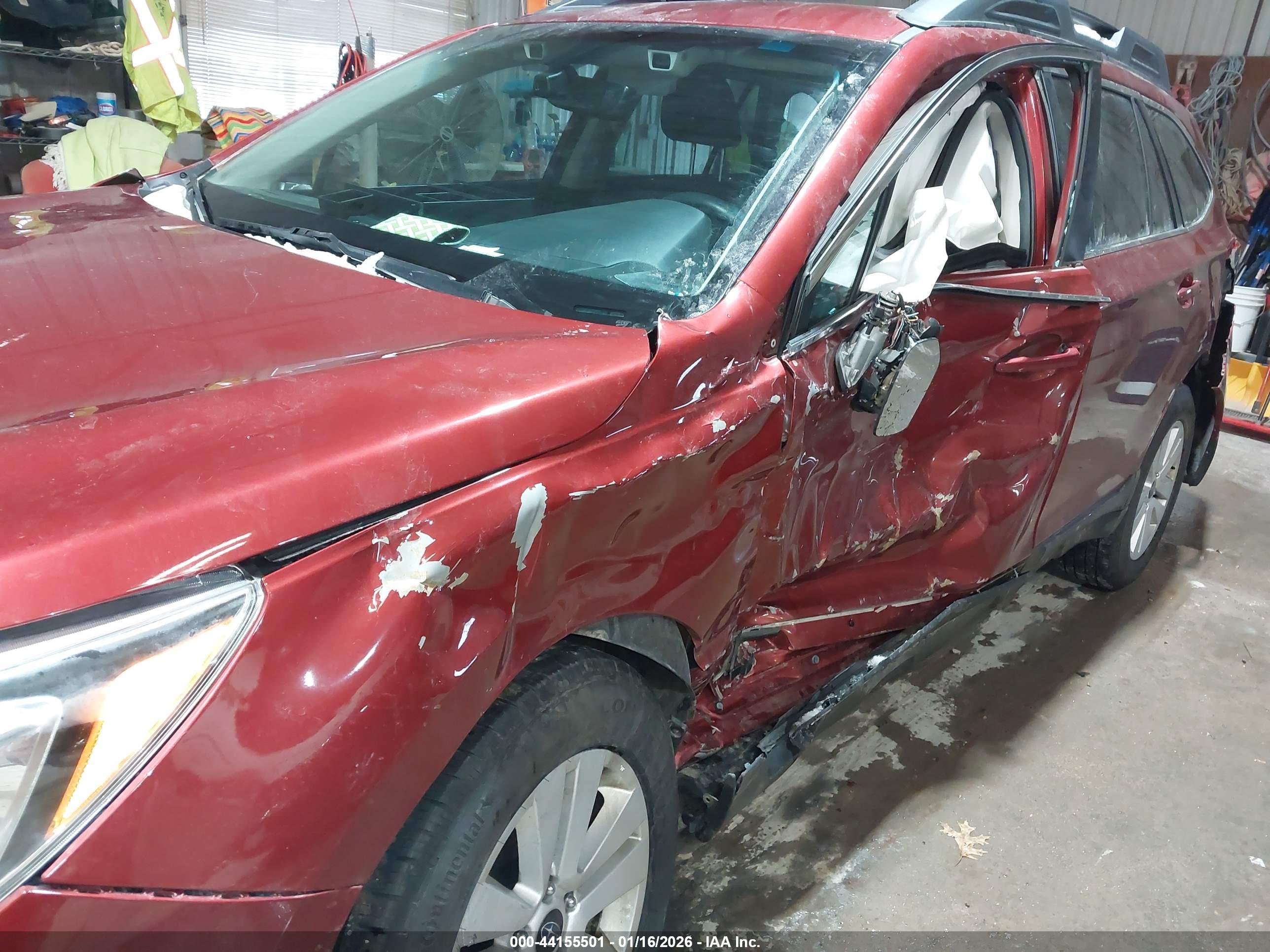 SUBARU OUTBACK image 6