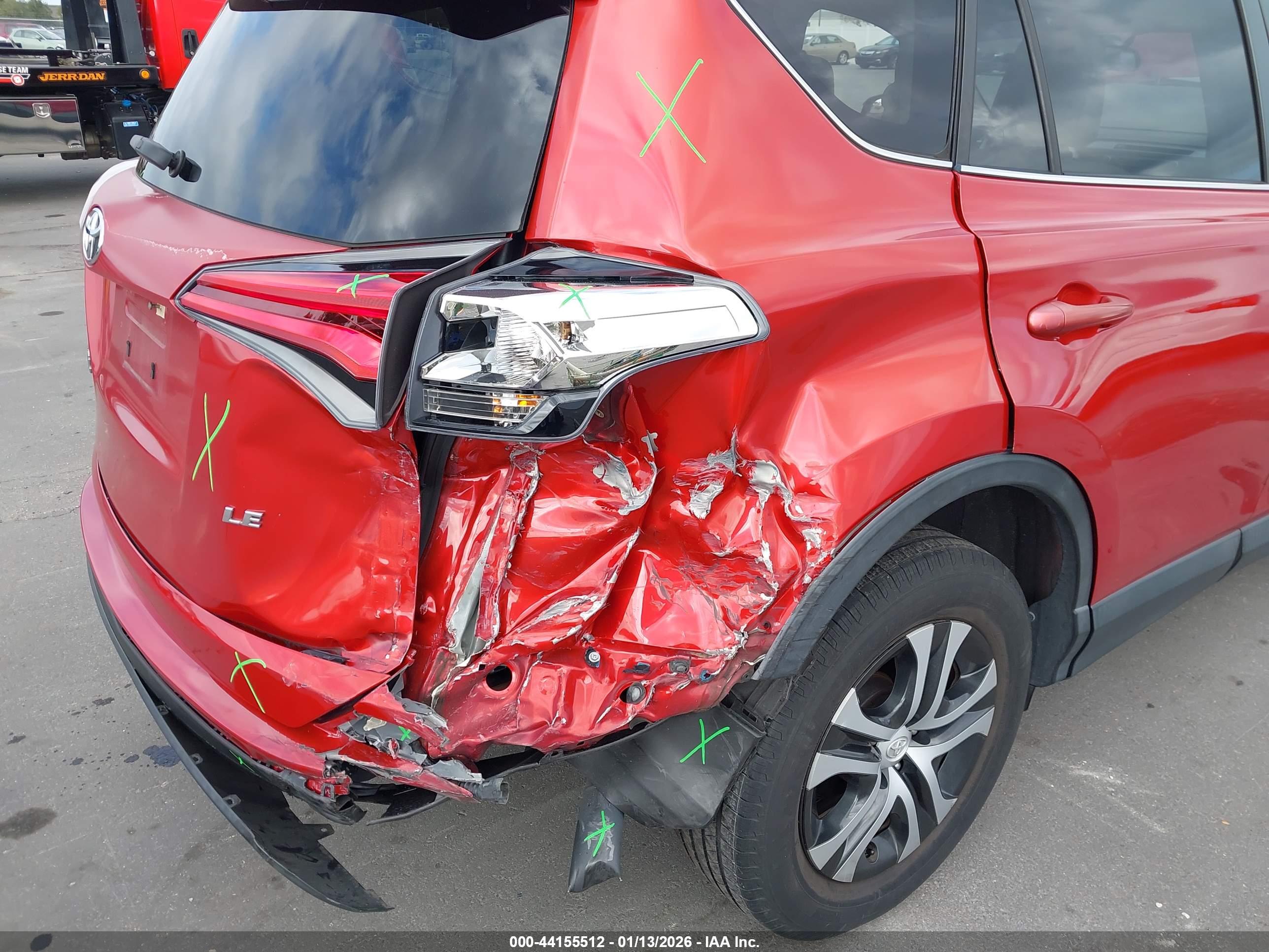 TOYOTA RAV4 image 6