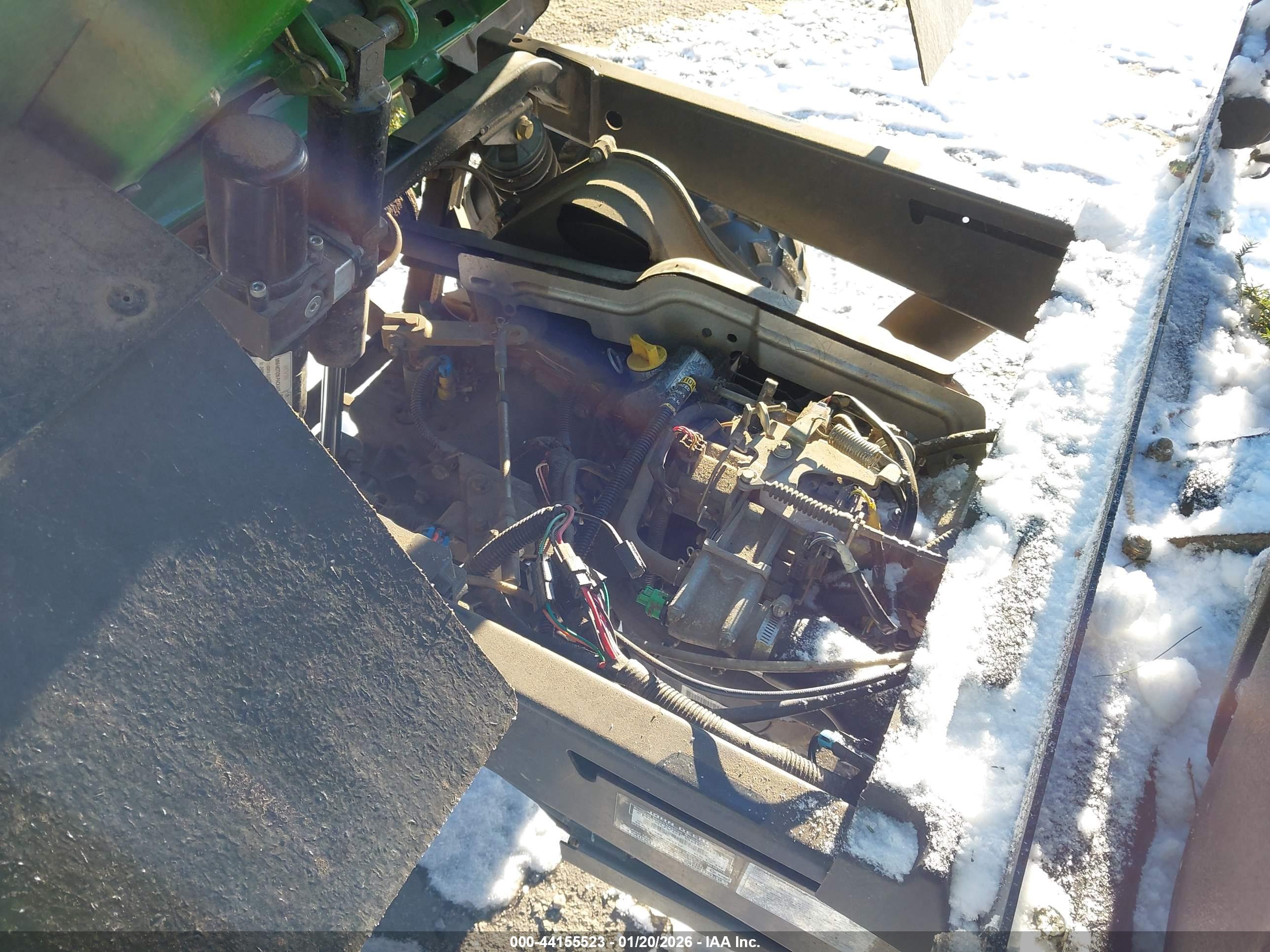 JOHN DEERE image 10