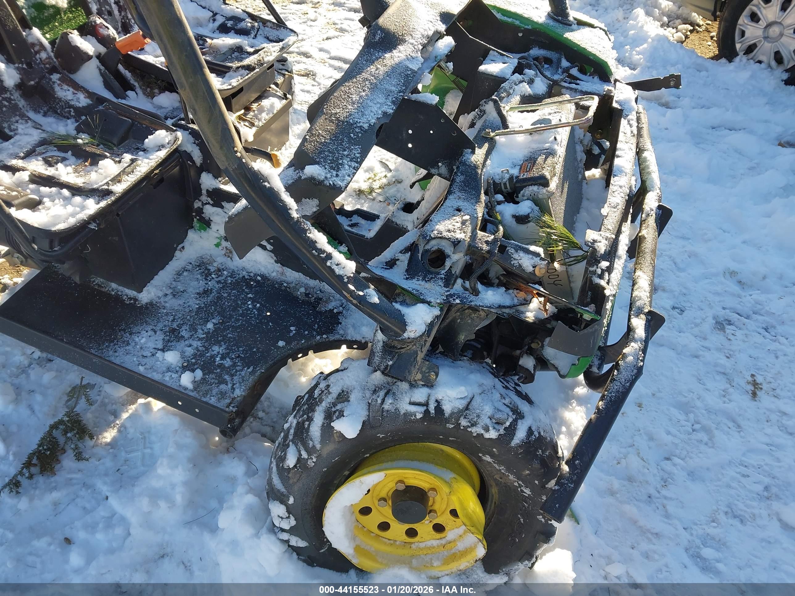JOHN DEERE image 6