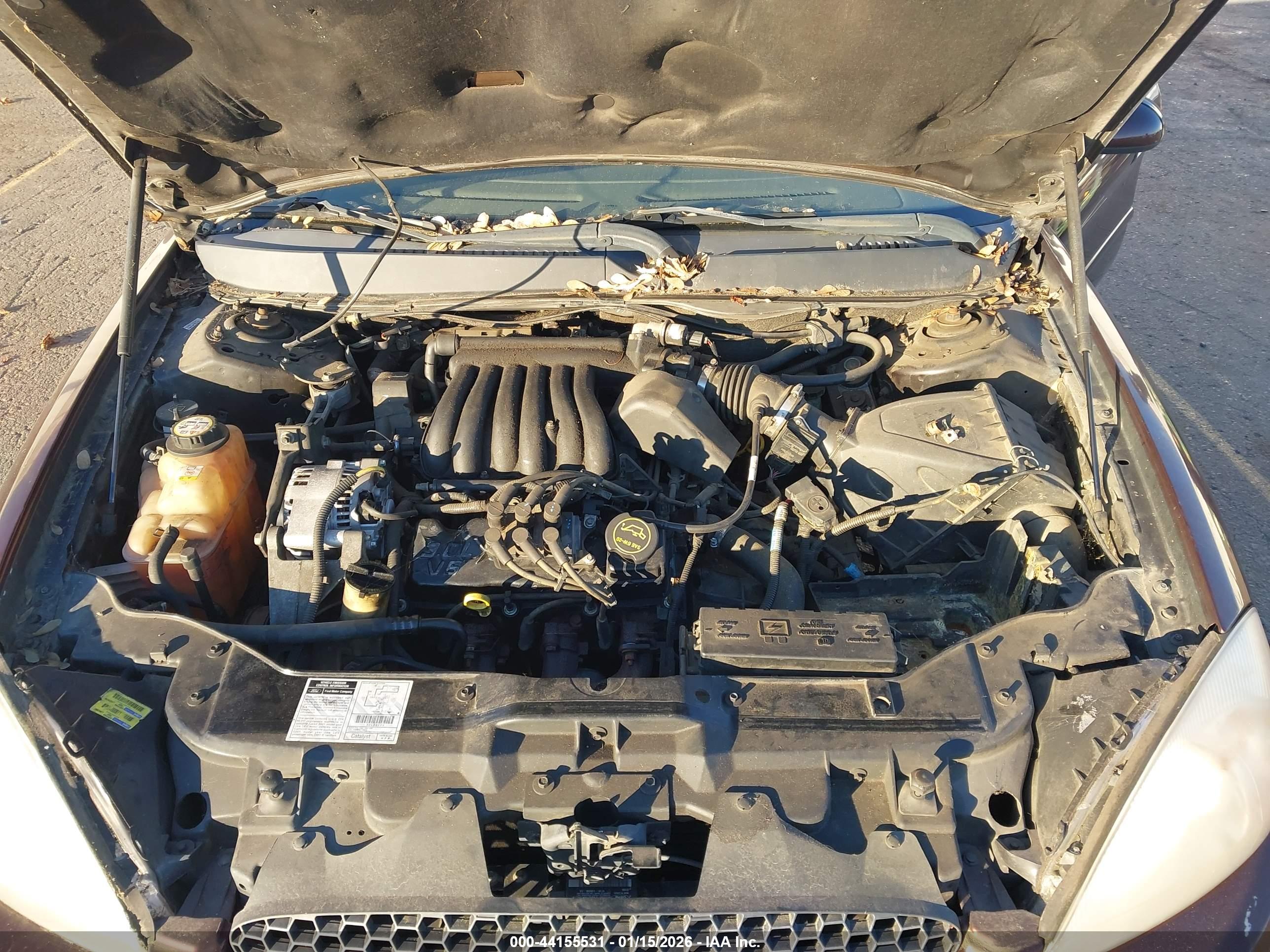 FORD TAURUS image 10