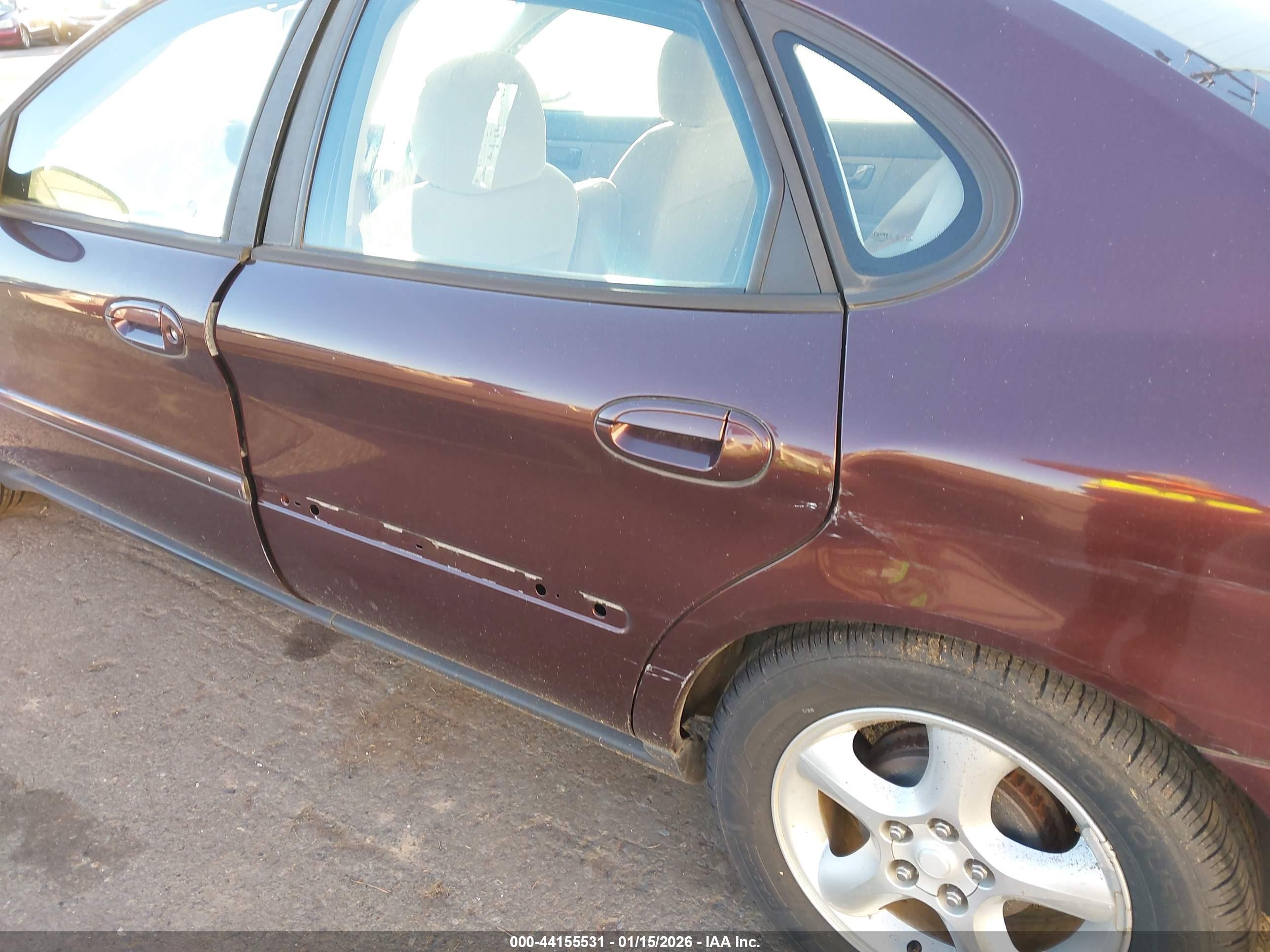 FORD TAURUS image 6