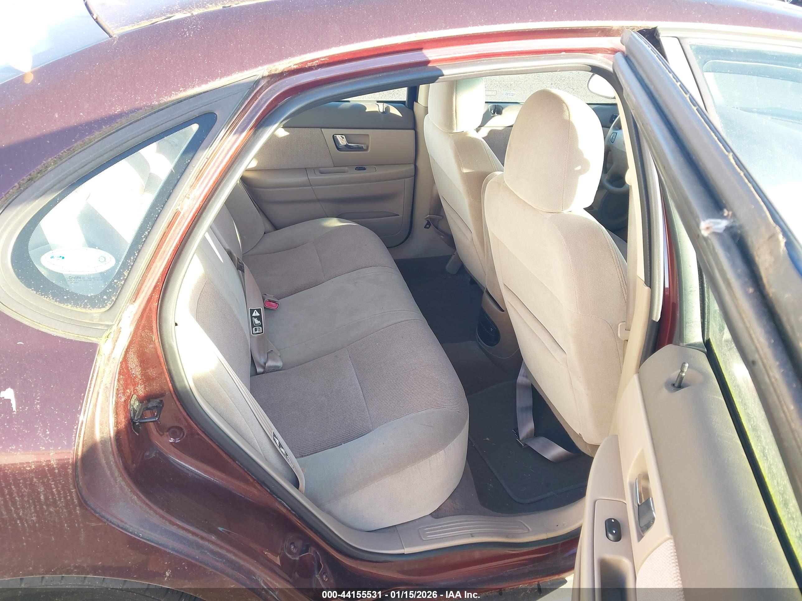 FORD TAURUS image 8