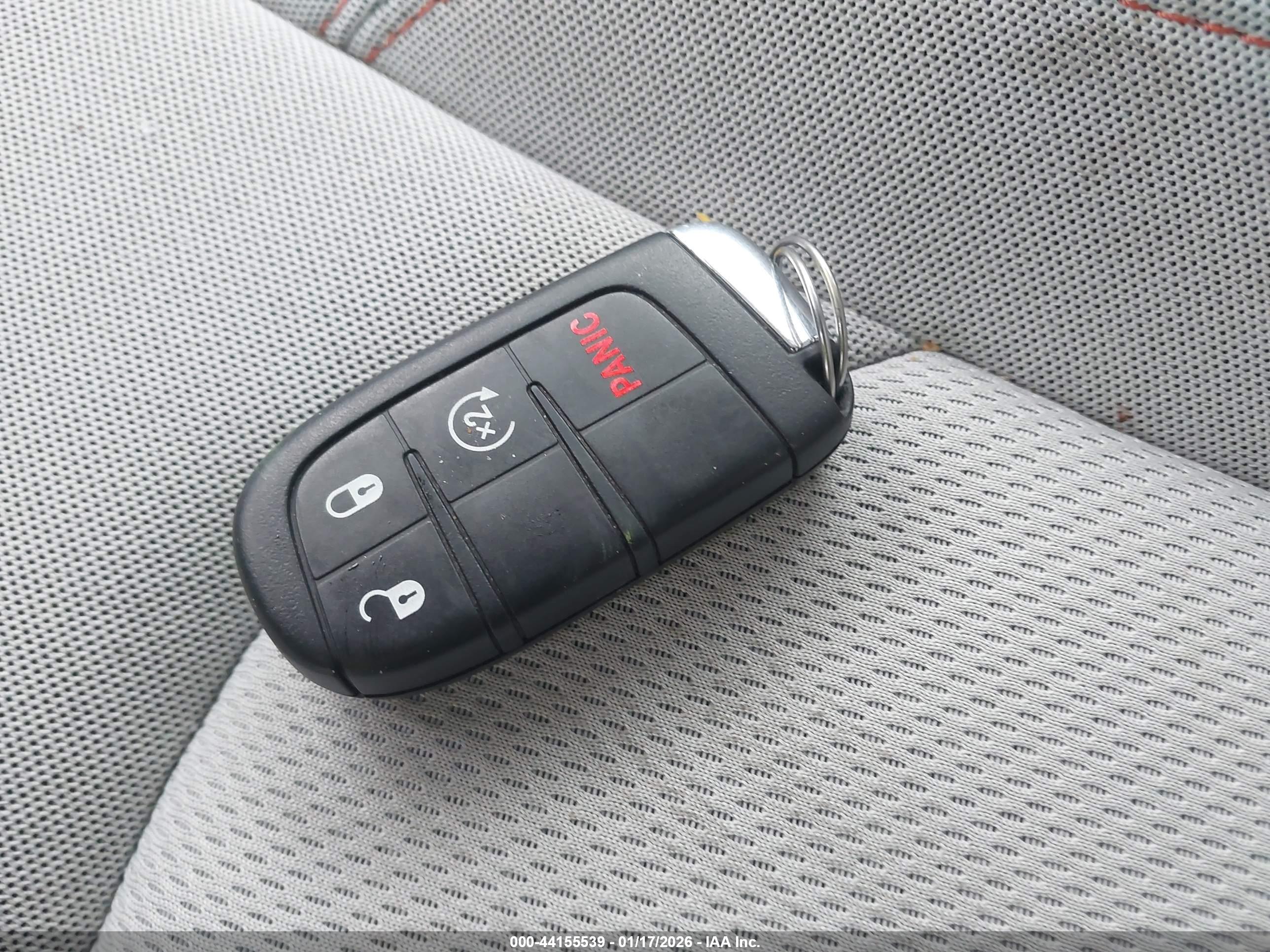 JEEP RENEGADE image 11
