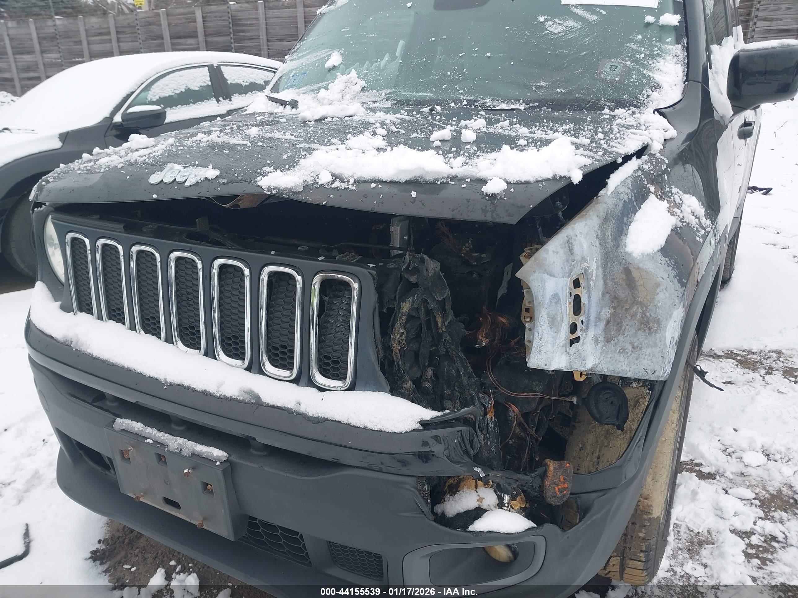 JEEP RENEGADE image 6