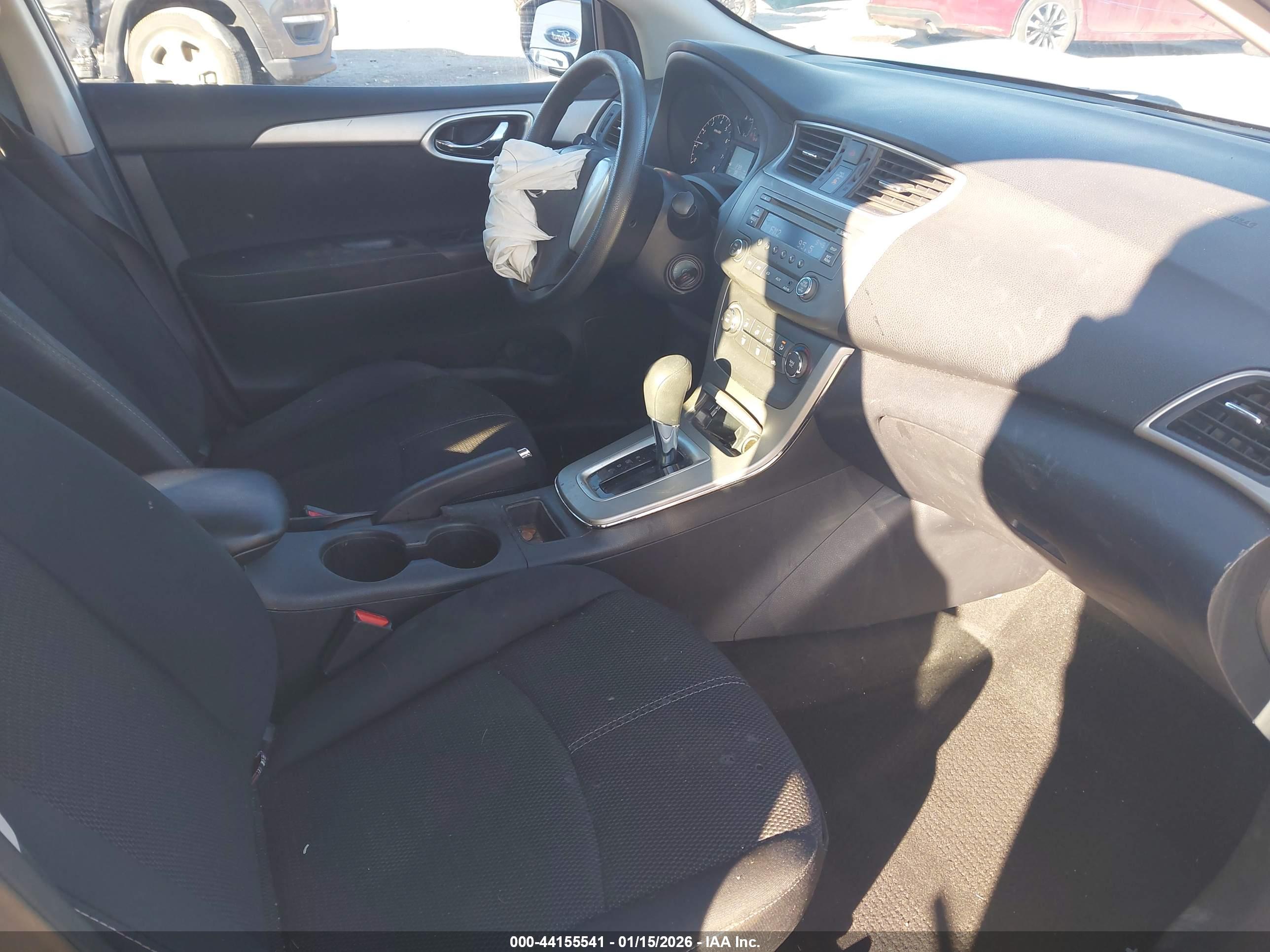 NISSAN SENTRA image 5