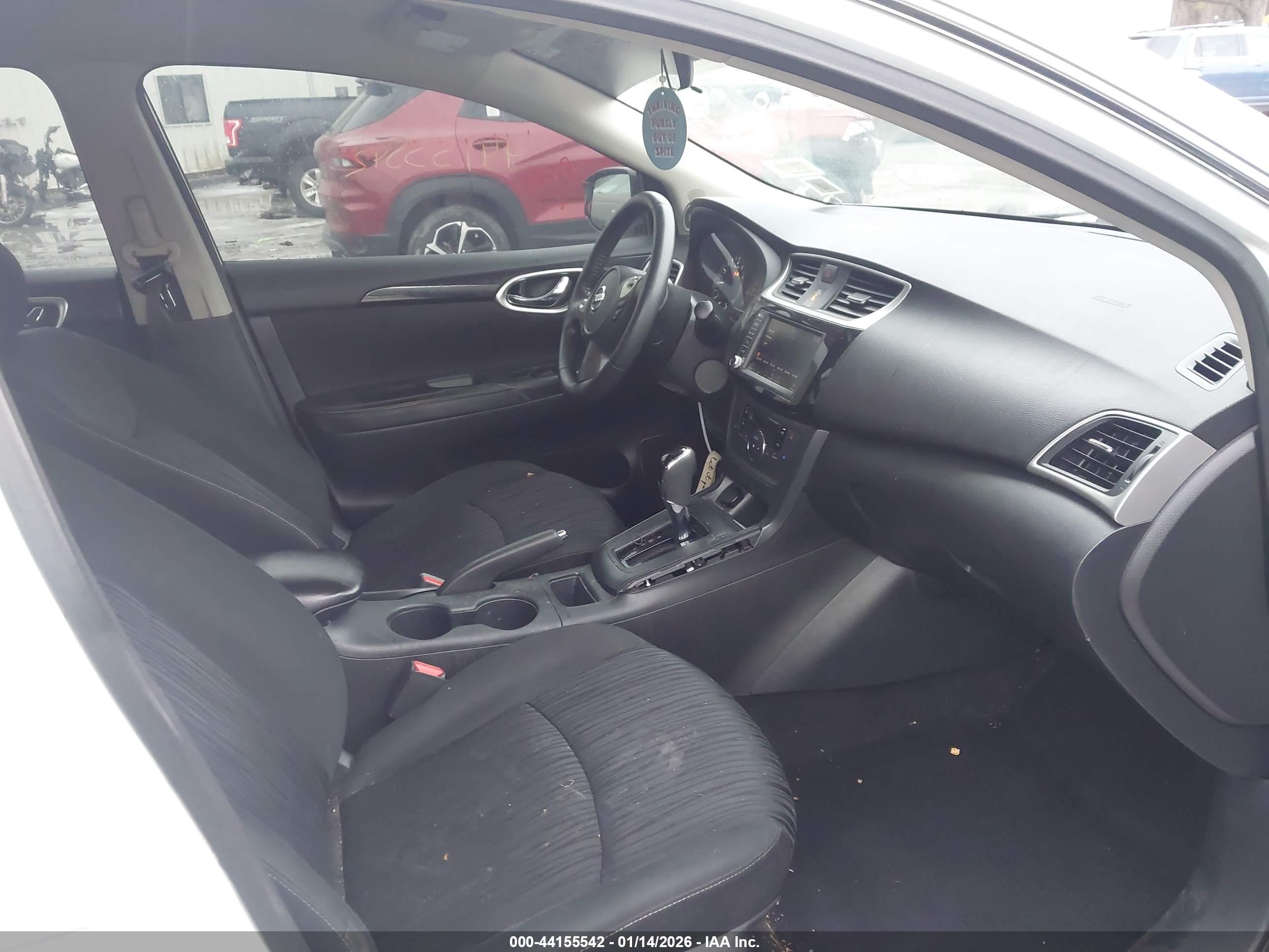NISSAN SENTRA image 5