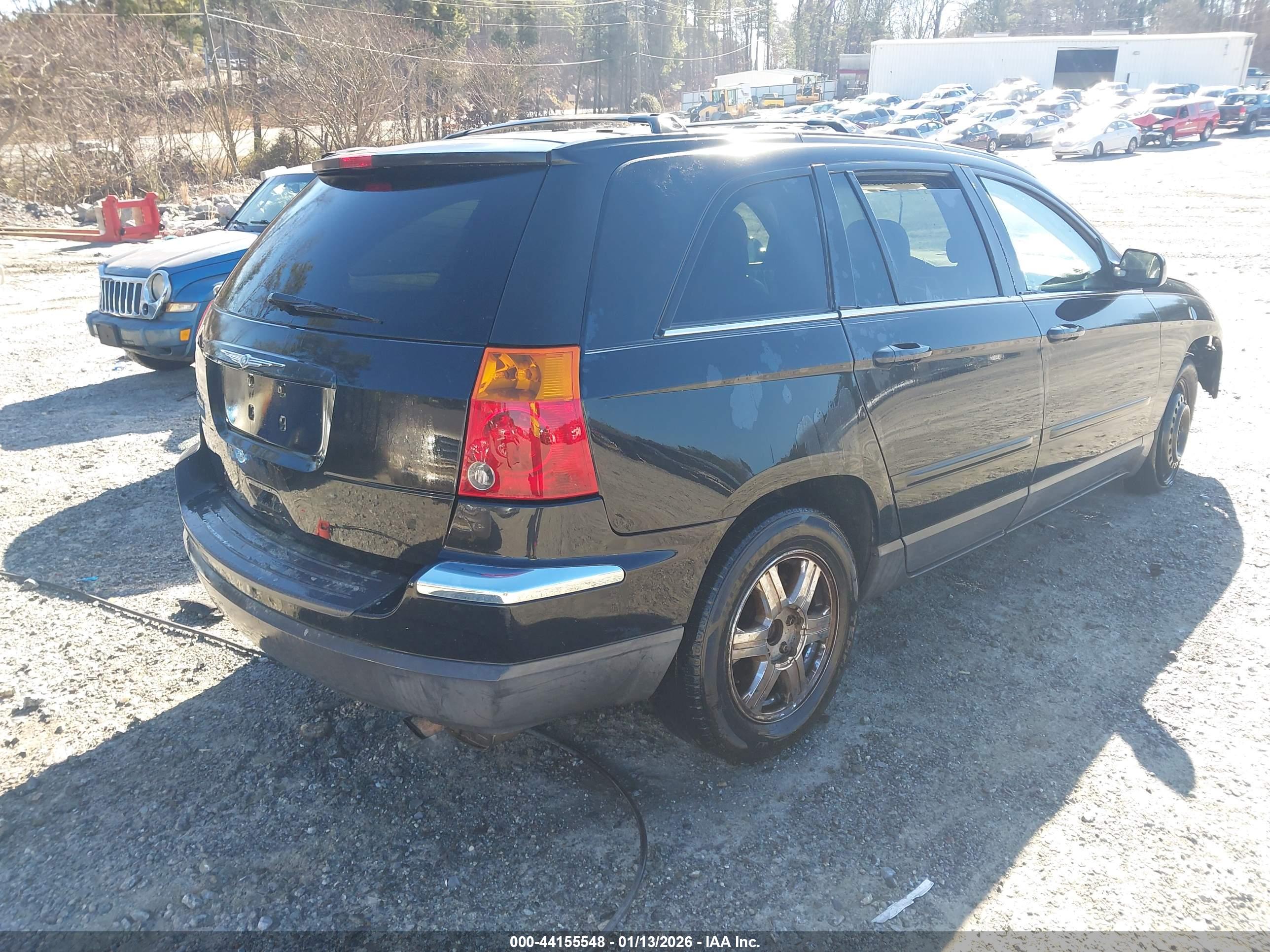 CHRYSLER PACIFICA image 4
