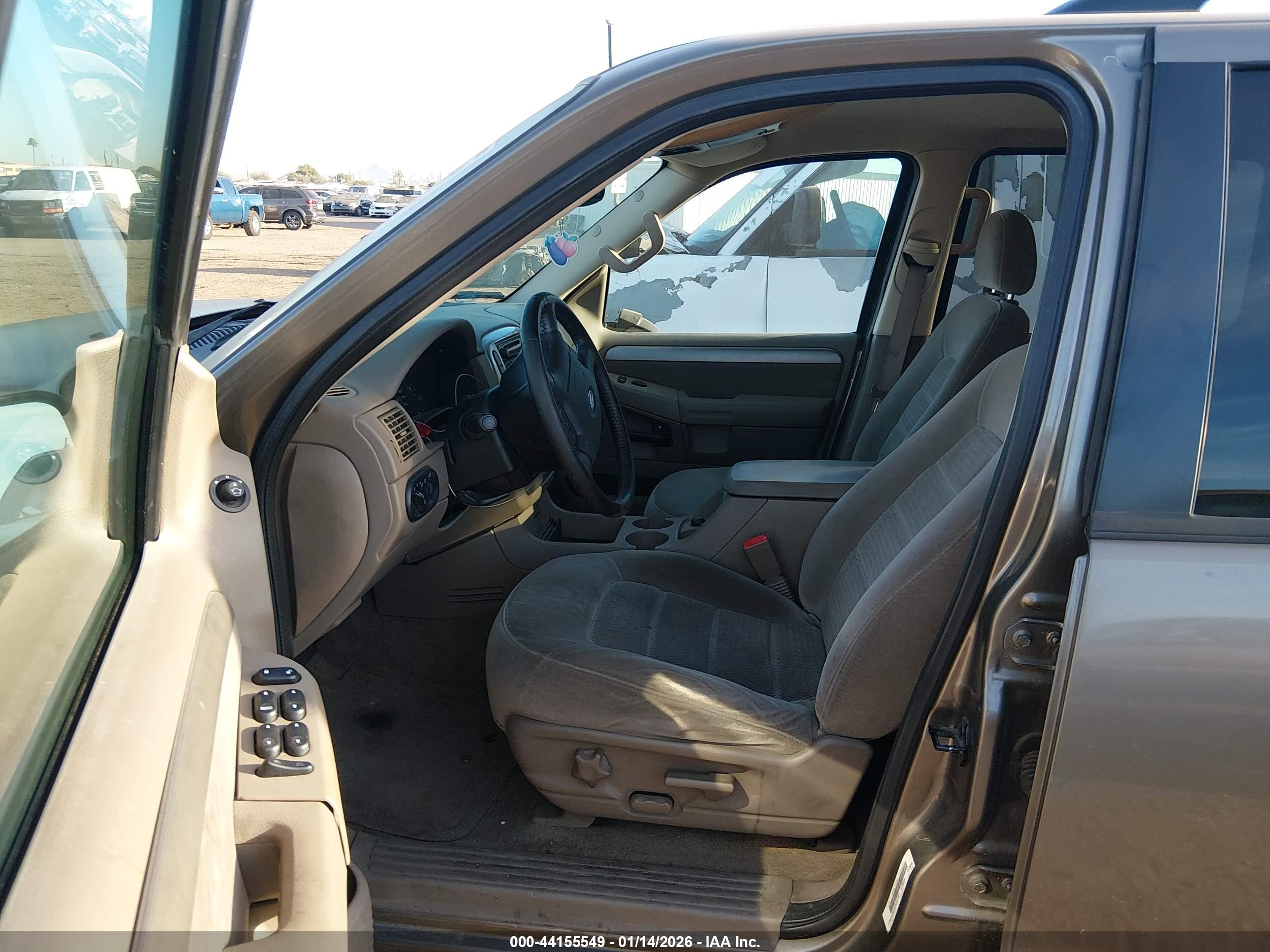 FORD EXPLORER image 5