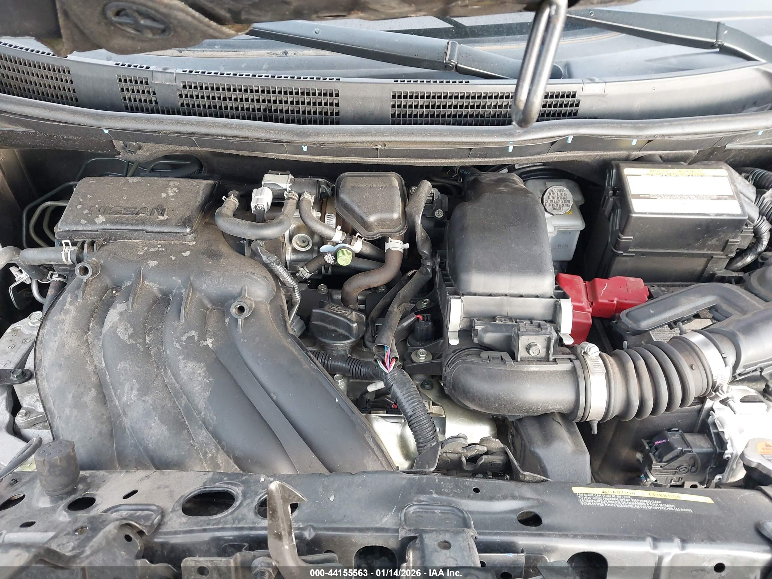 NISSAN VERSA image 10
