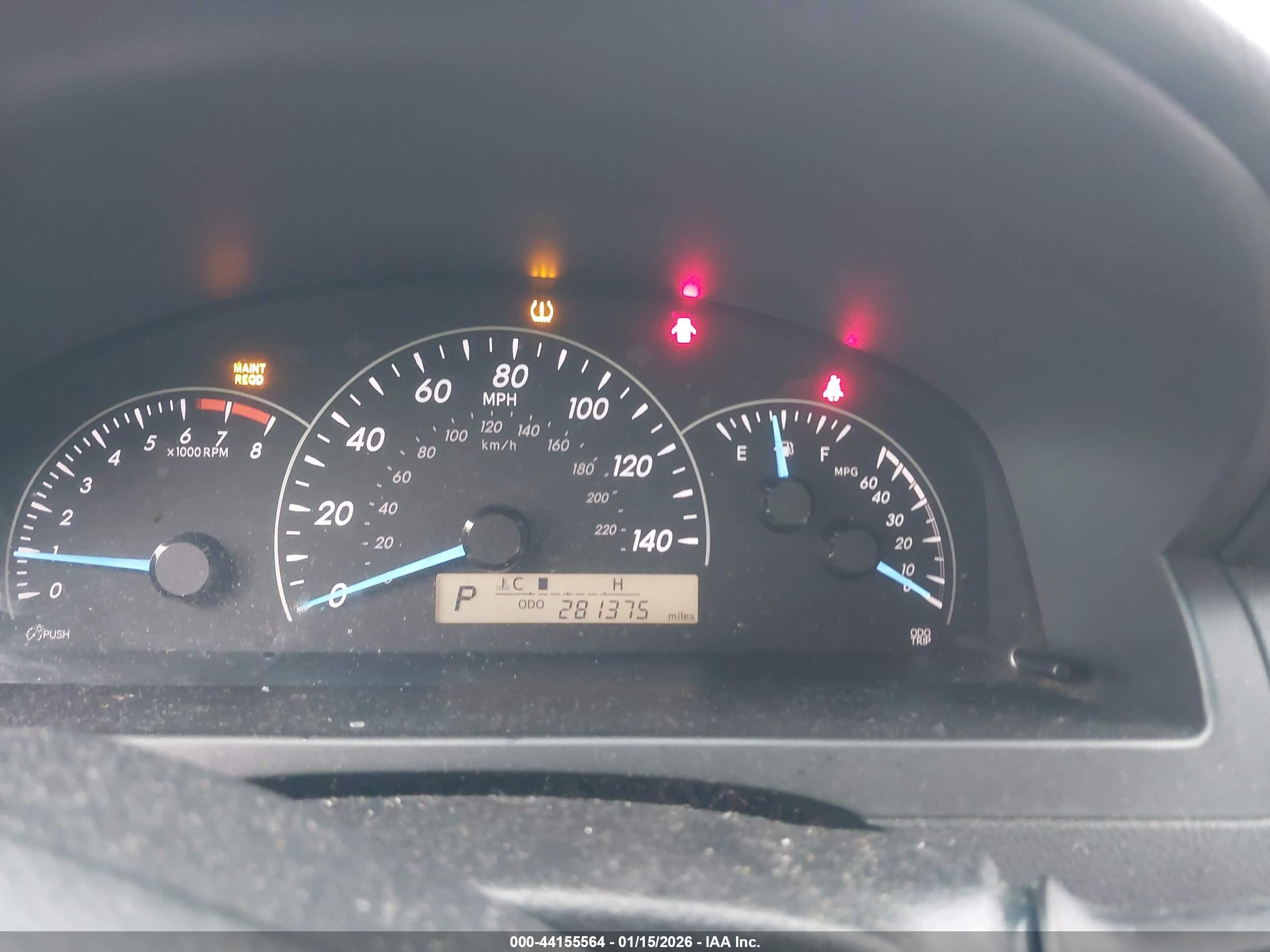 TOYOTA CAMRY image 7