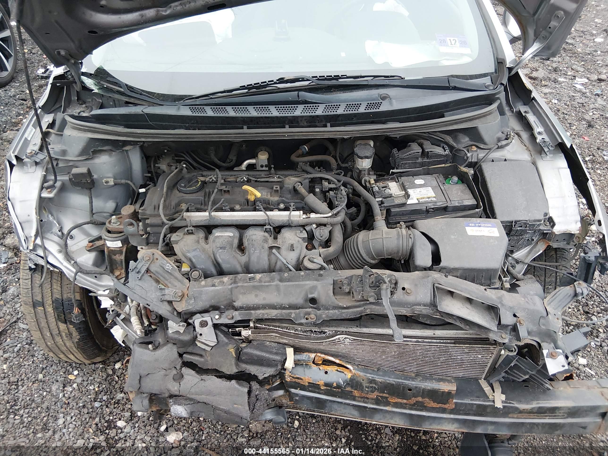 HYUNDAI ELANTRA image 10