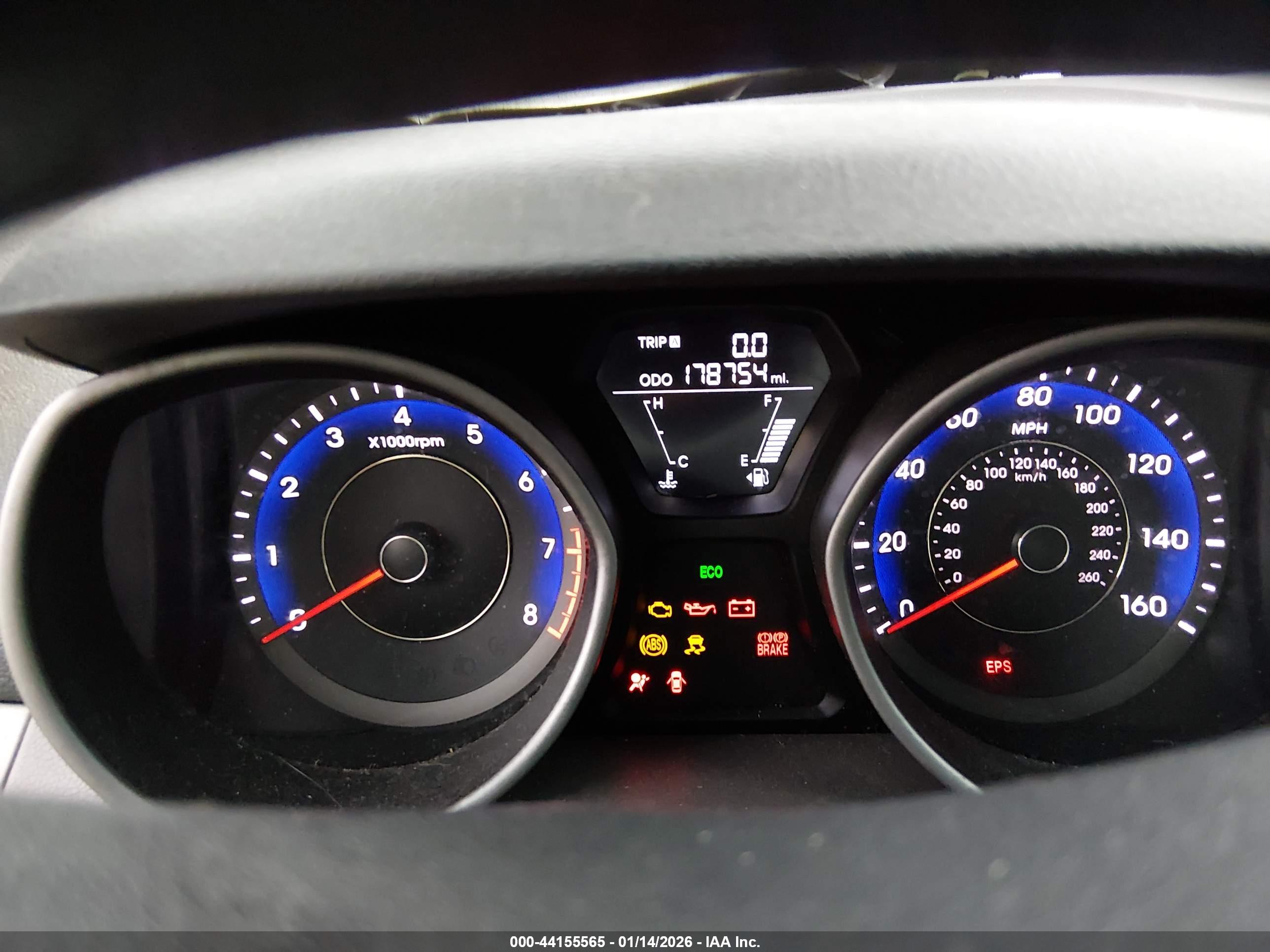 HYUNDAI ELANTRA image 7