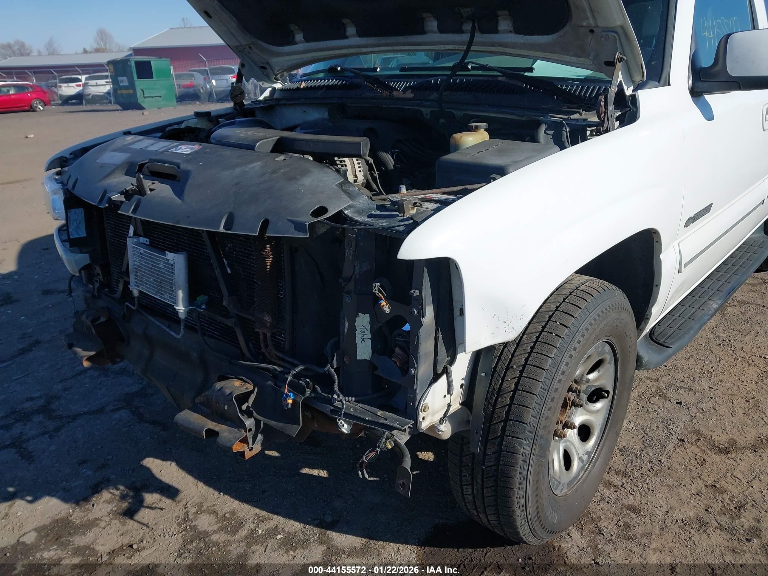 CHEVROLET TAHOE image 6