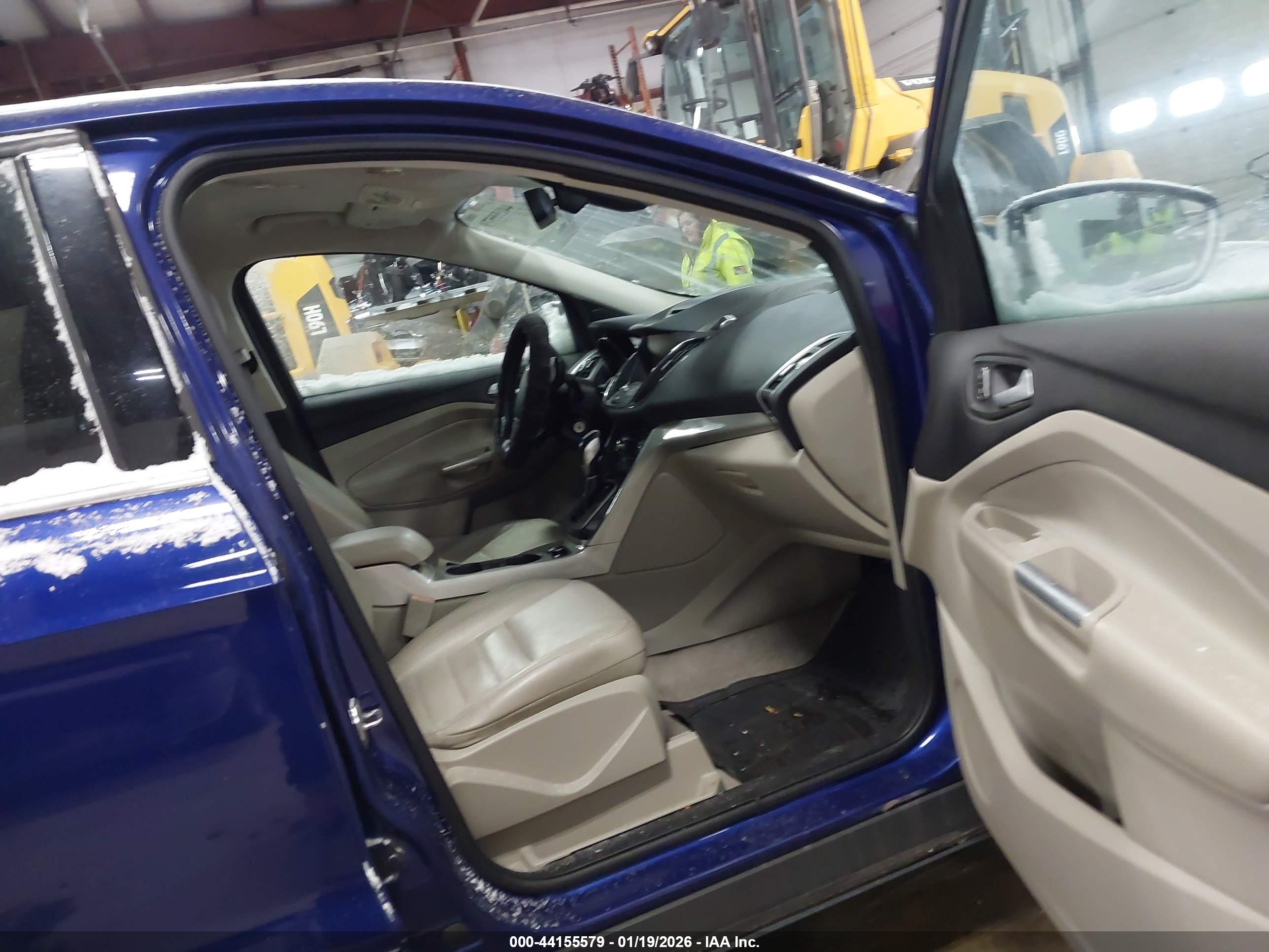 FORD ESCAPE image 5