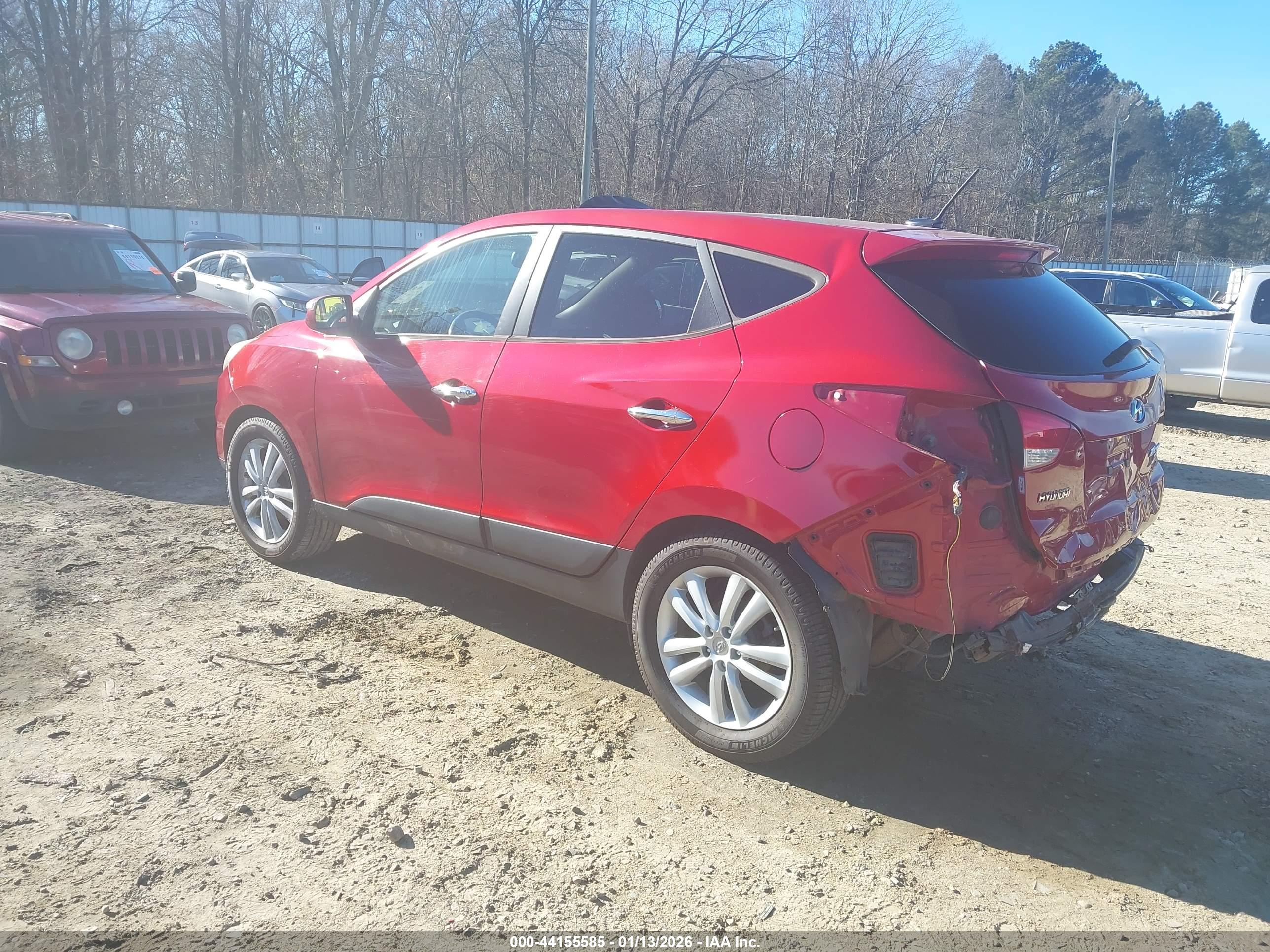 HYUNDAI TUCSON image 3