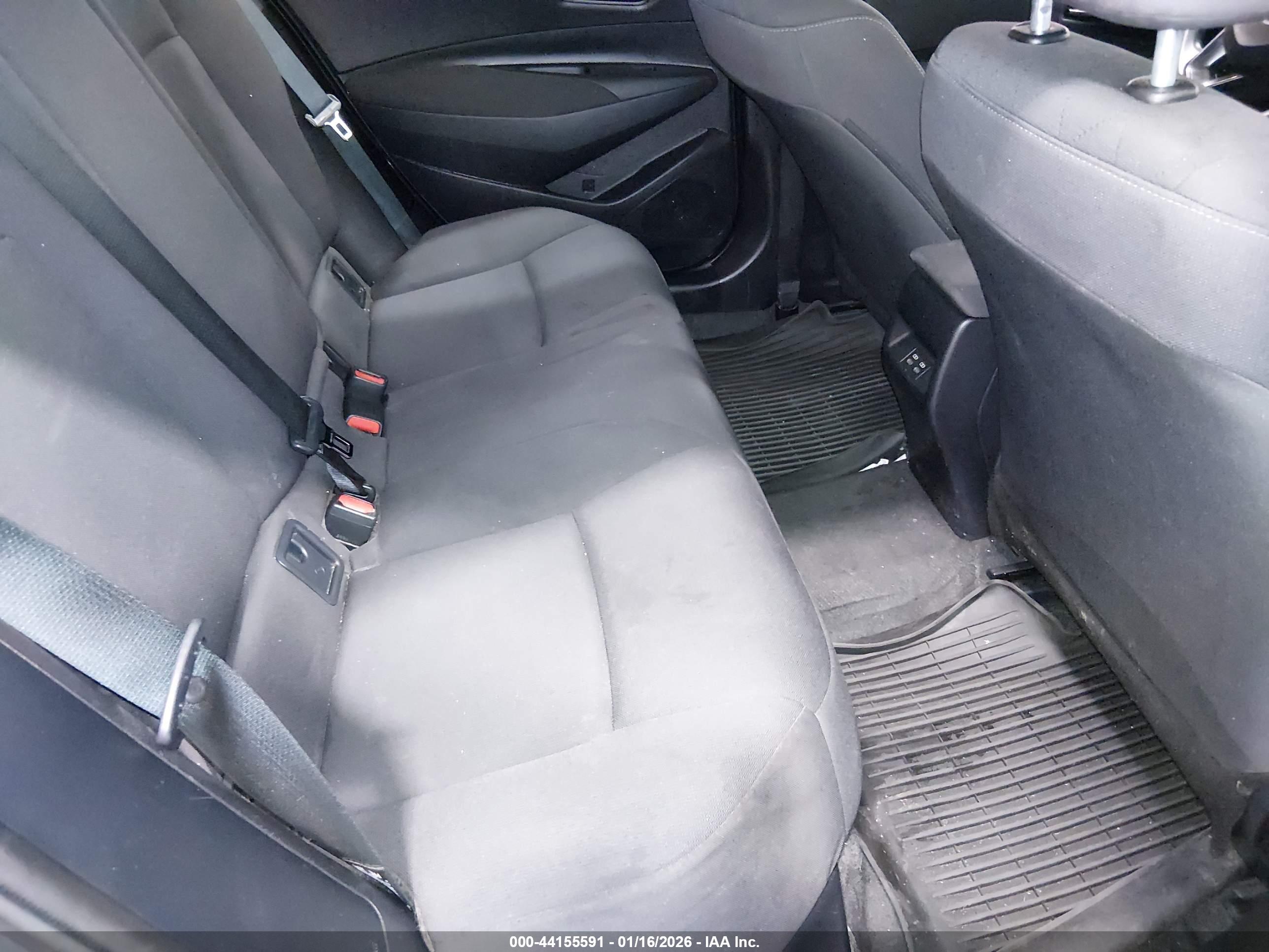 TOYOTA COROLLA image 8