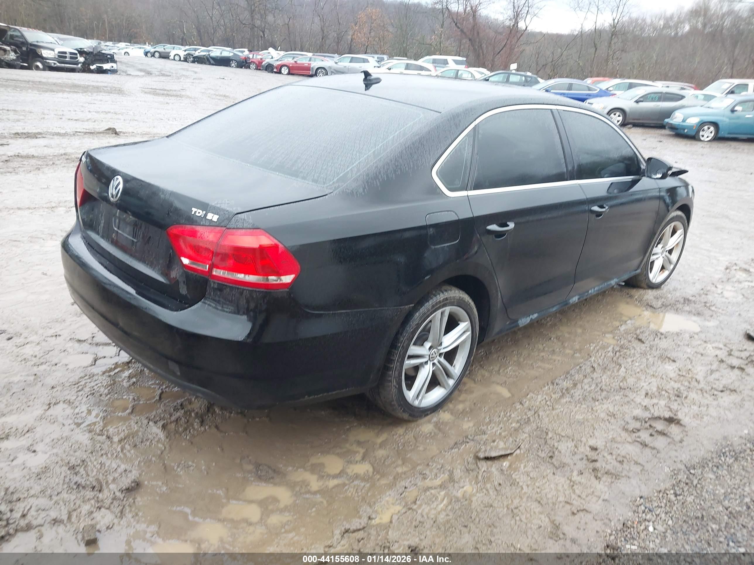 VOLKSWAGEN PASSAT image 4