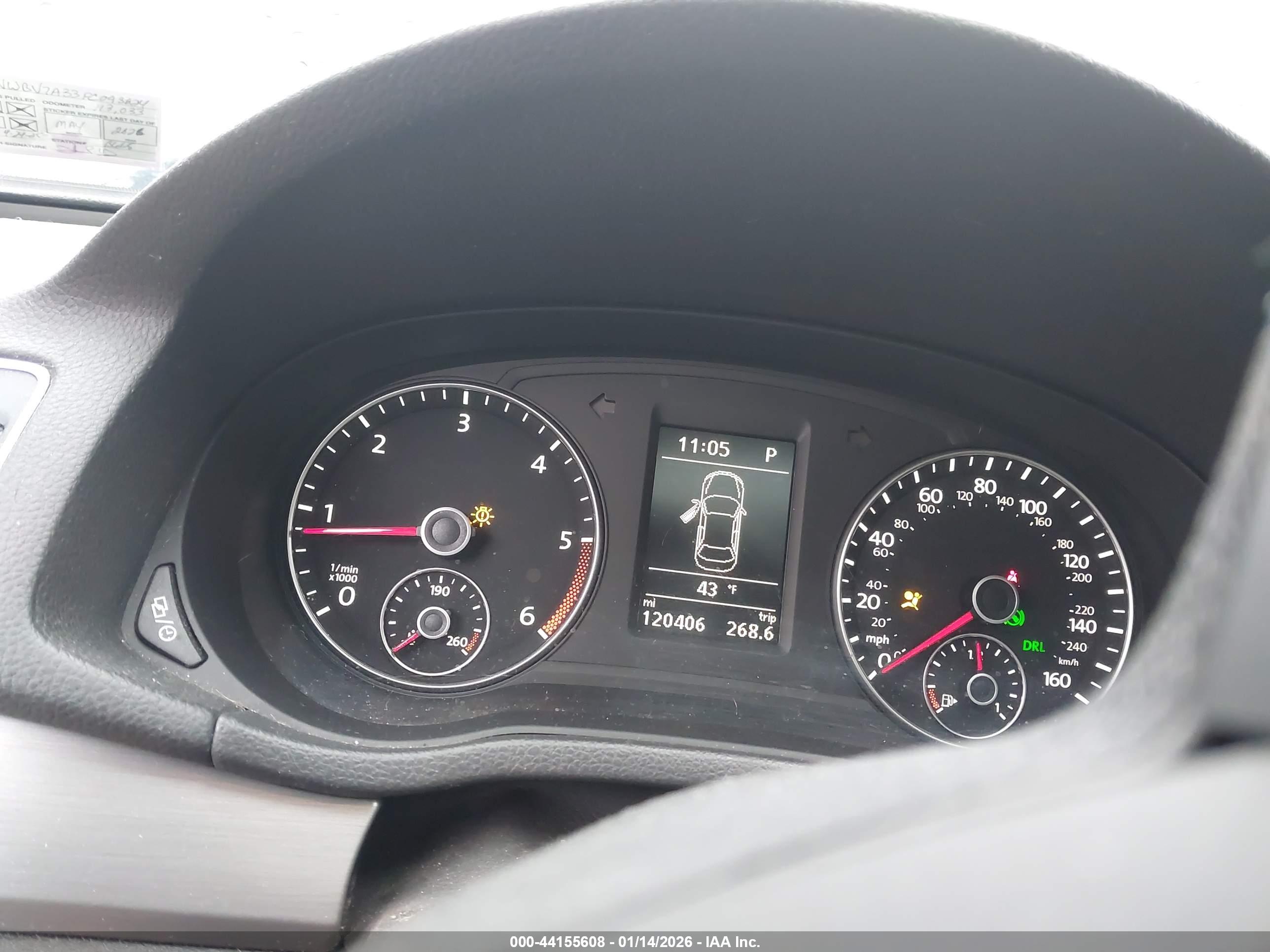 VOLKSWAGEN PASSAT image 7