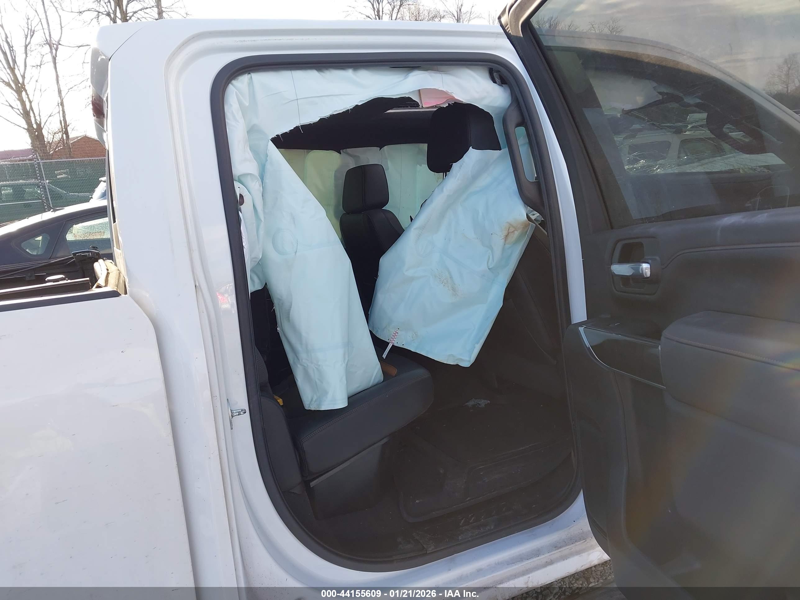 GMC SIERRA image 7