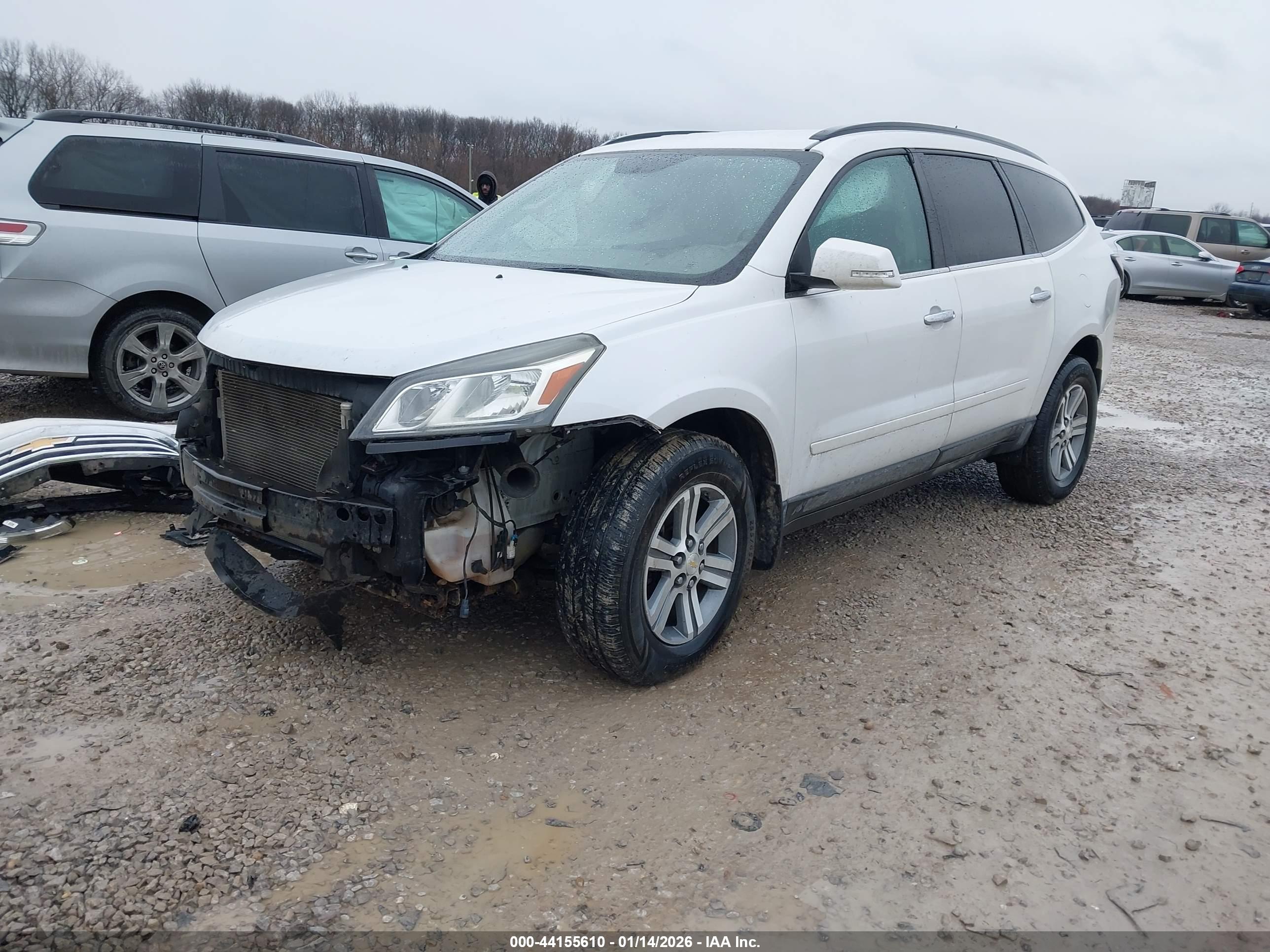 CHEVROLET TRAVERSE image 2