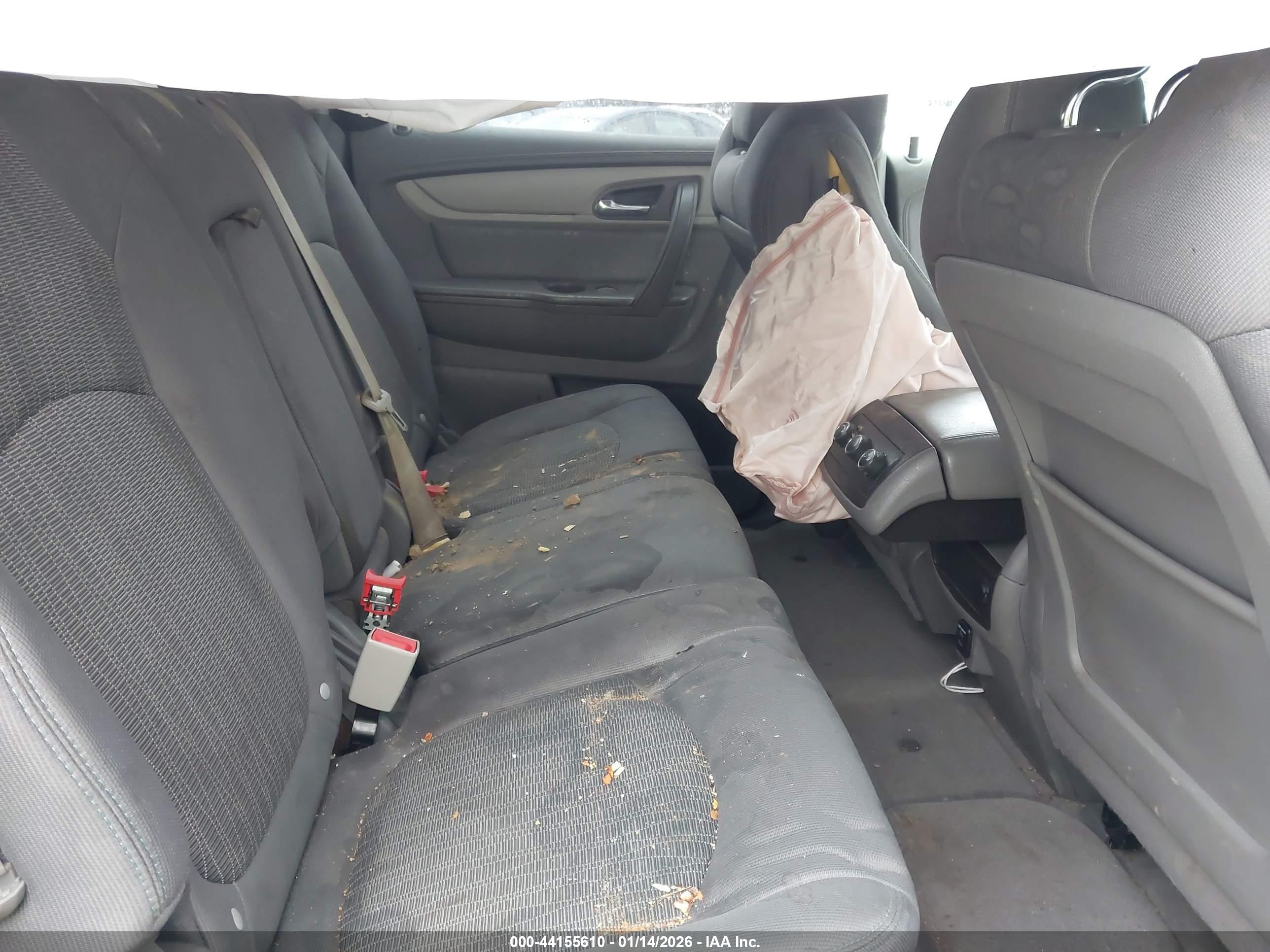 CHEVROLET TRAVERSE image 8