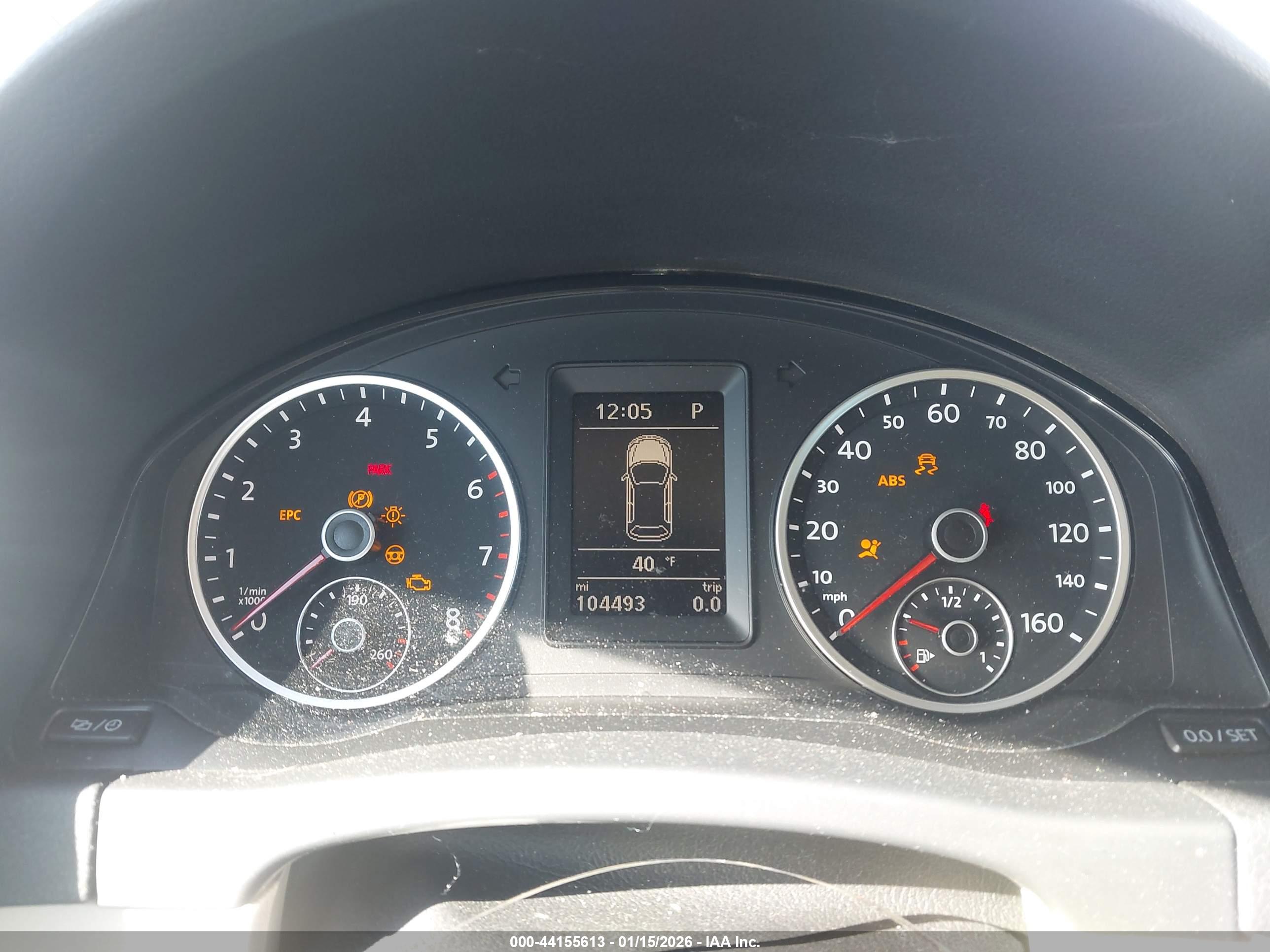 VOLKSWAGEN TIGUAN image 7